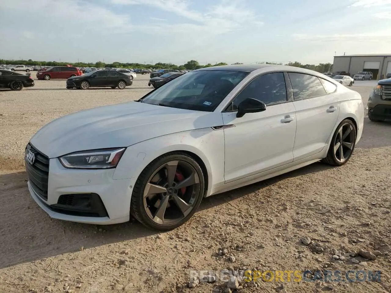 1 Фотография поврежденного автомобиля WAUC4CF55KA020549 AUDI S5/RS5 2019