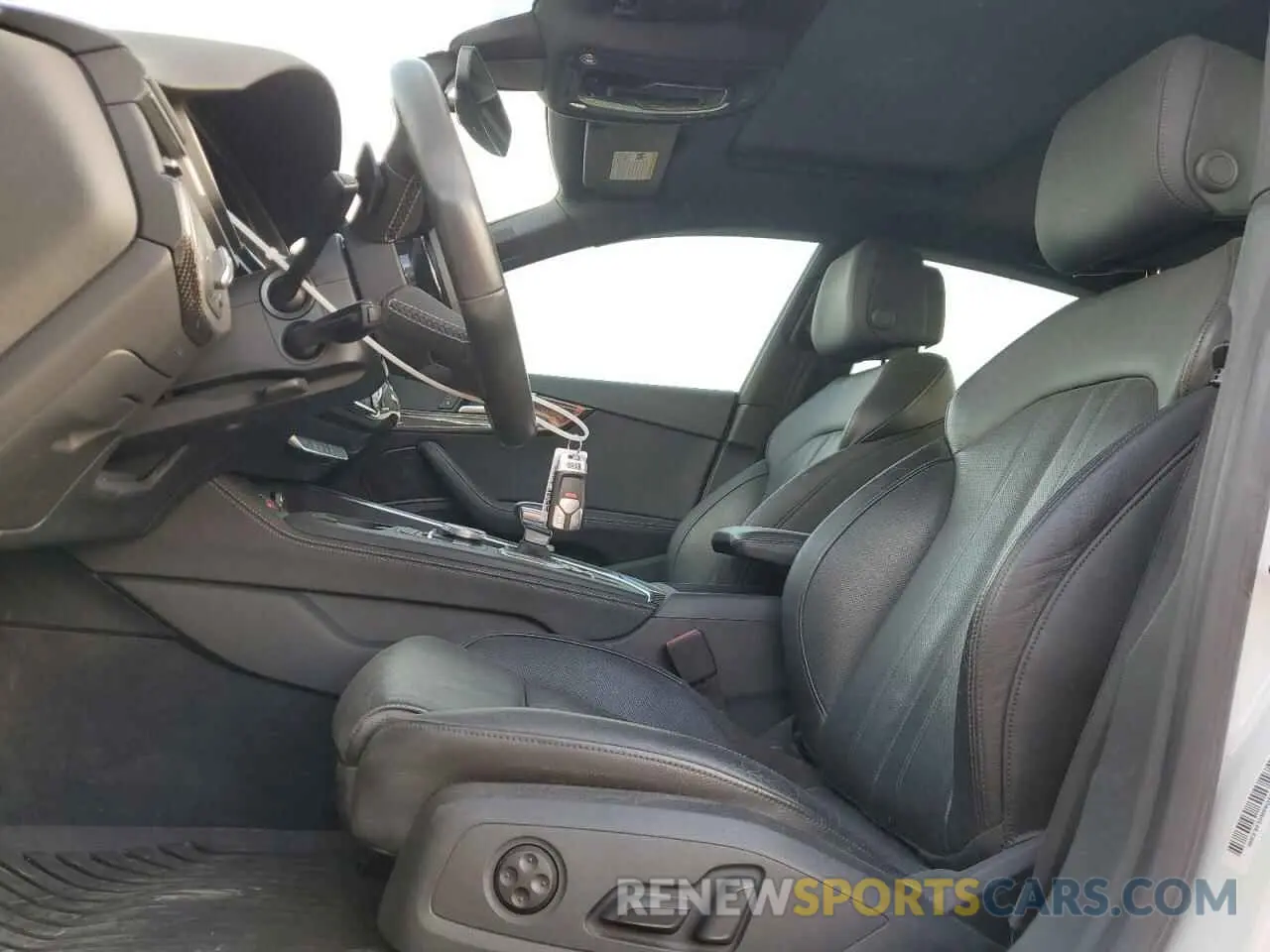 7 Фотография поврежденного автомобиля WAUC4CF55KA020549 AUDI S5/RS5 2019