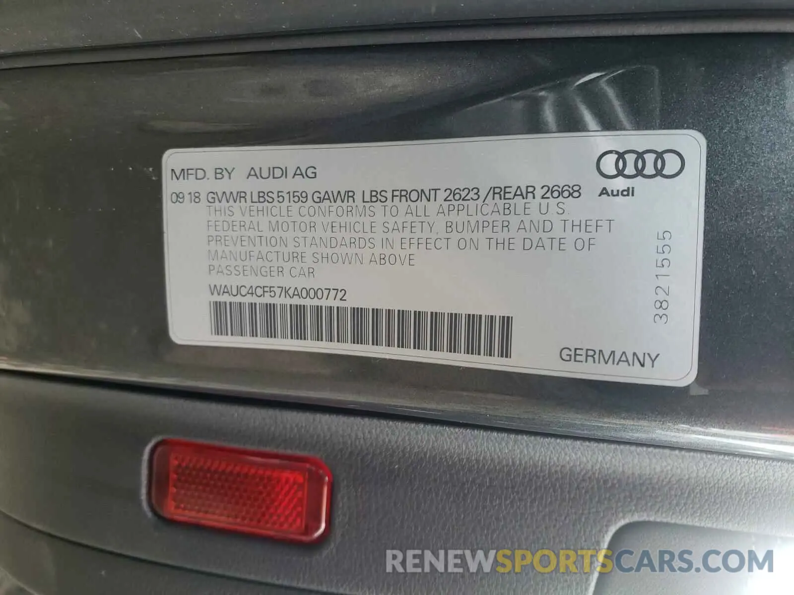 10 Photograph of a damaged car WAUC4CF57KA000772 AUDI S5/RS5 2019