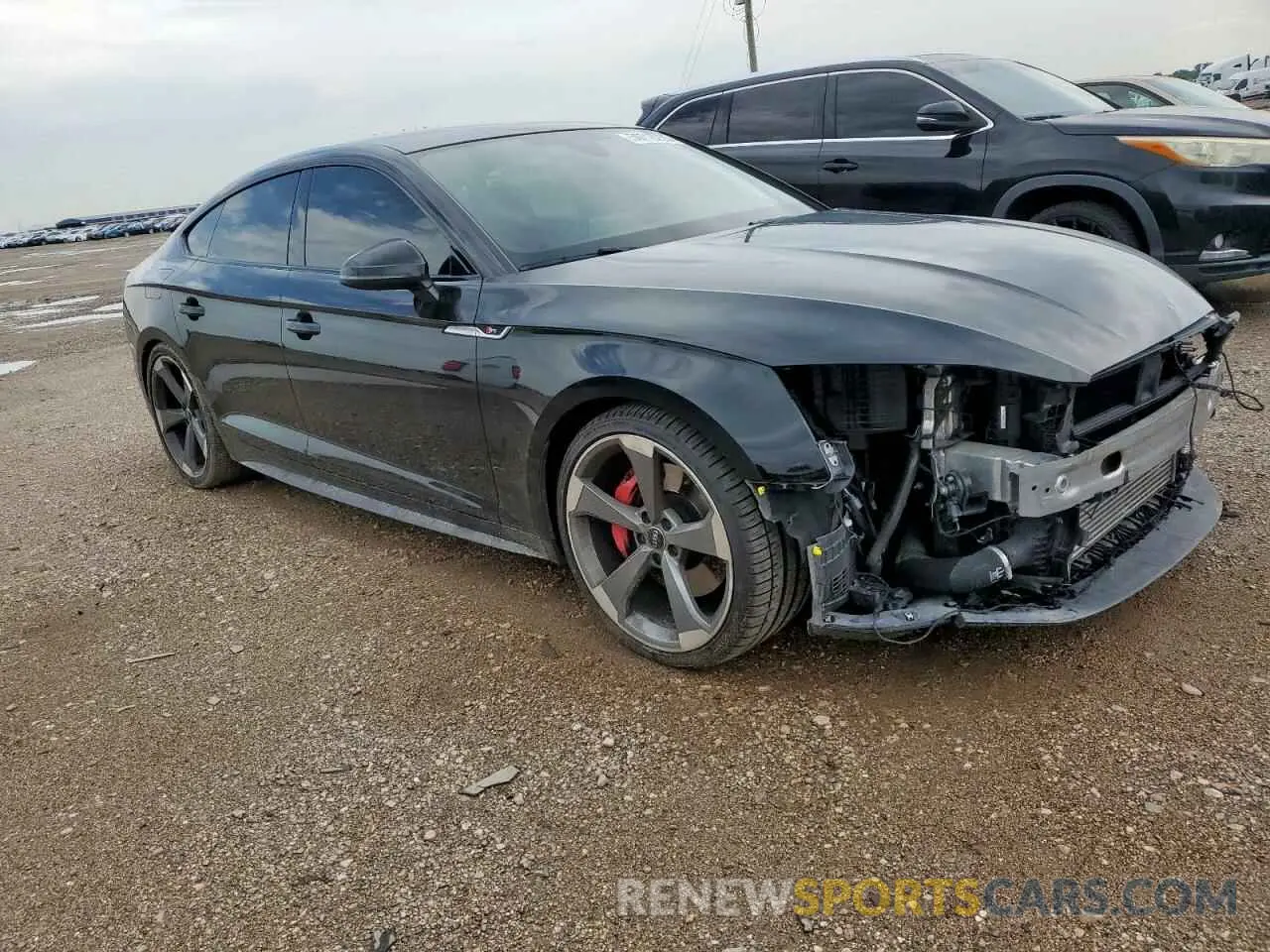 4 Photograph of a damaged car WAUC4CF5XKA006324 AUDI S5/RS5 2019