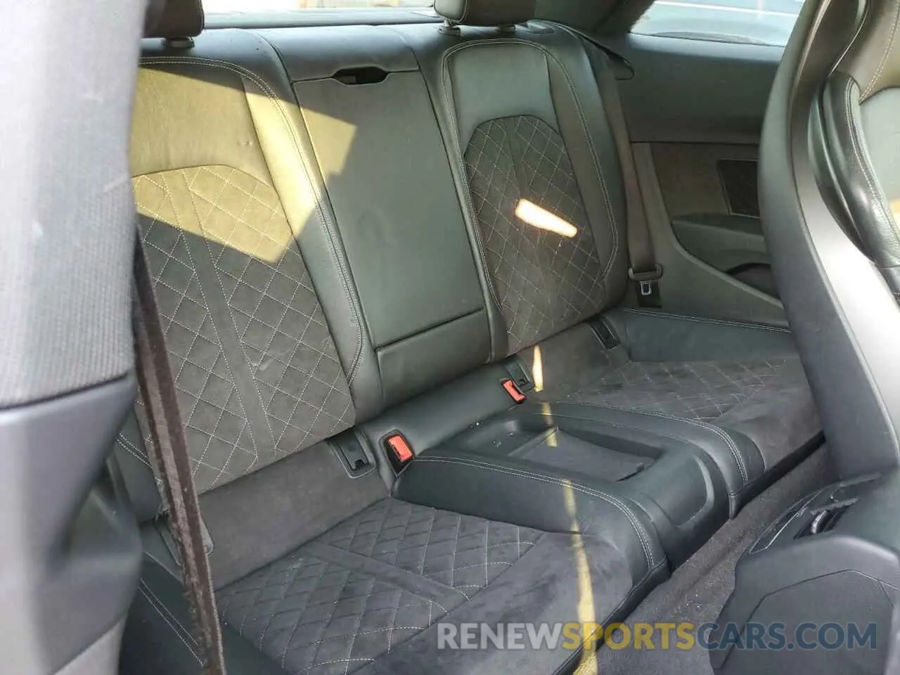 10 Фотография поврежденного автомобиля WUAPWAF54KA904035 AUDI S5/RS5 2019