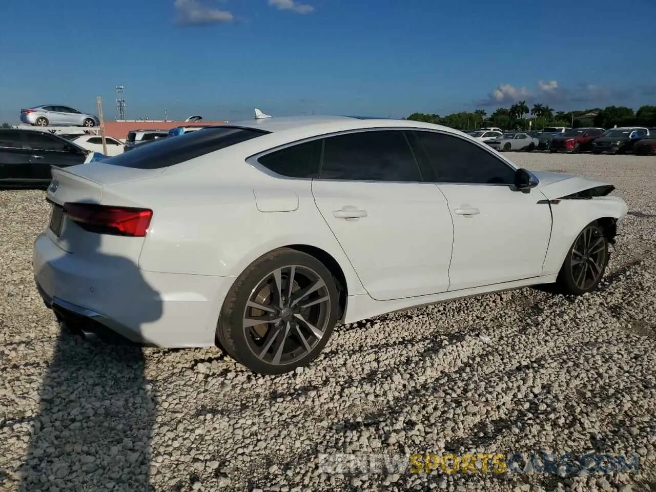 3 Photograph of a damaged car WAUC4CF57LA019193 AUDI S5/RS5 2020