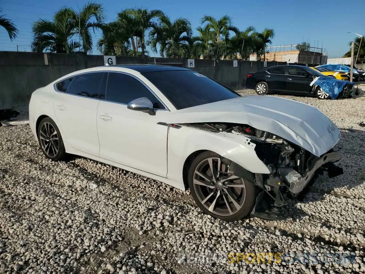 4 Photograph of a damaged car WAUC4CF57LA019193 AUDI S5/RS5 2020