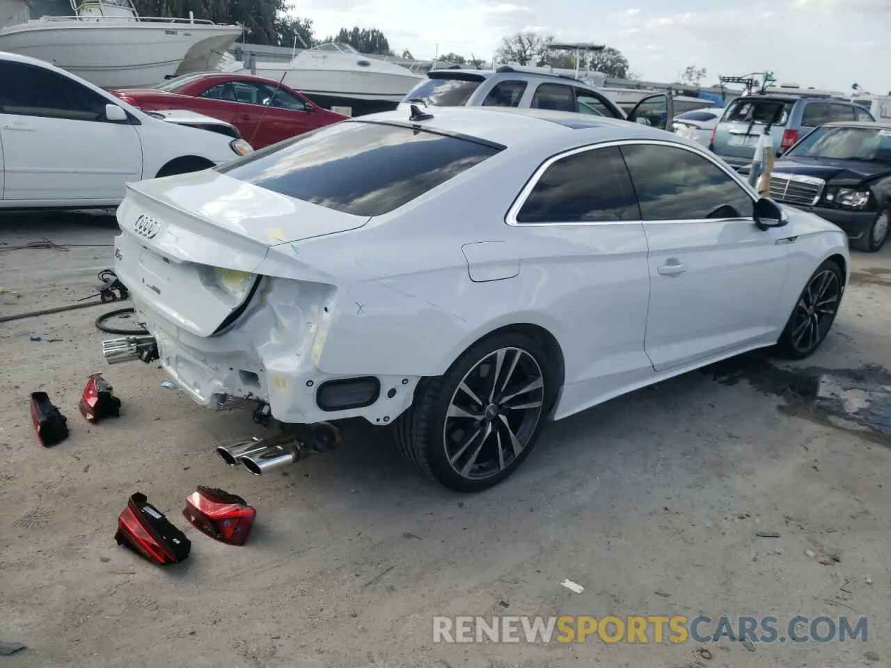 4 Photograph of a damaged car WAUN4AF58MA005849 AUDI S5/RS5 2021