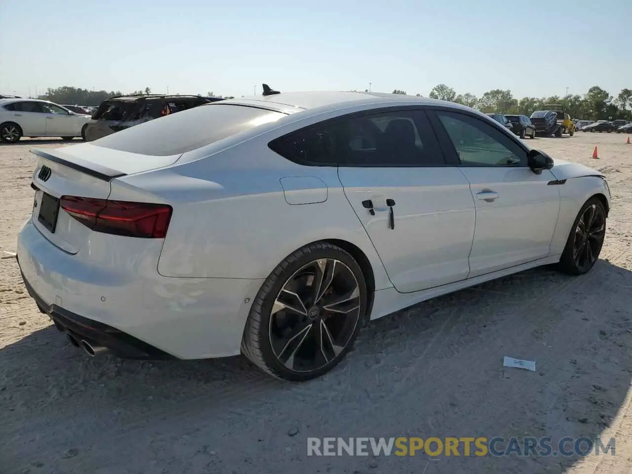 3 Photograph of a damaged car WAUB4CF55NA004481 AUDI S5/RS5 2022