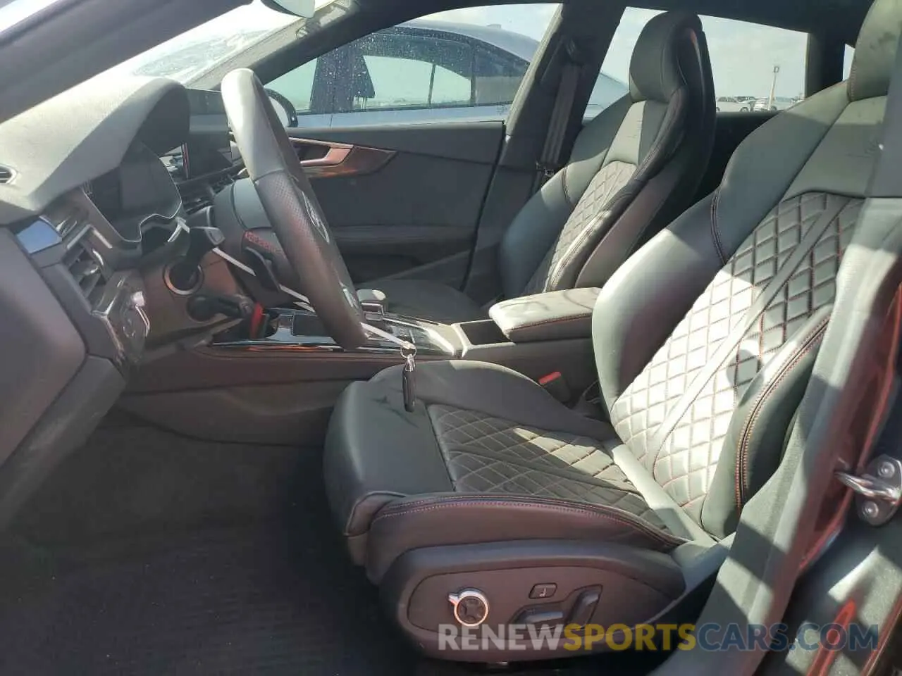 7 Photograph of a damaged car WAUB4DF5XPA052289 AUDI S5/RS5 2023