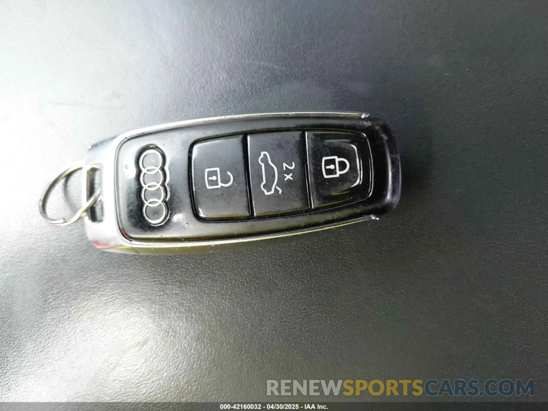 11 Фотография поврежденного автомобиля WAUDFAF28LN037283 AUDI S6 2020