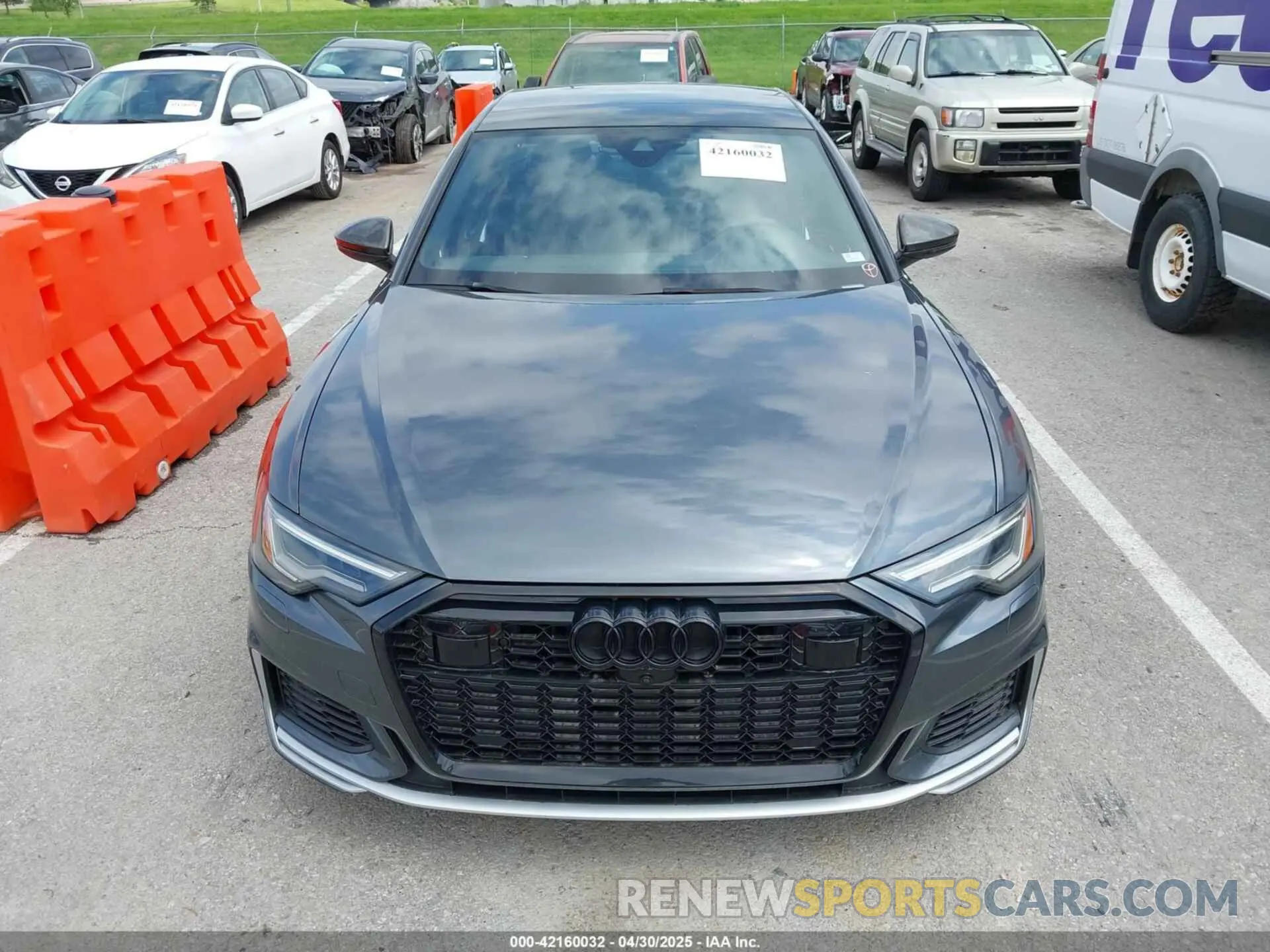 13 Фотография поврежденного автомобиля WAUDFAF28LN037283 AUDI S6 2020