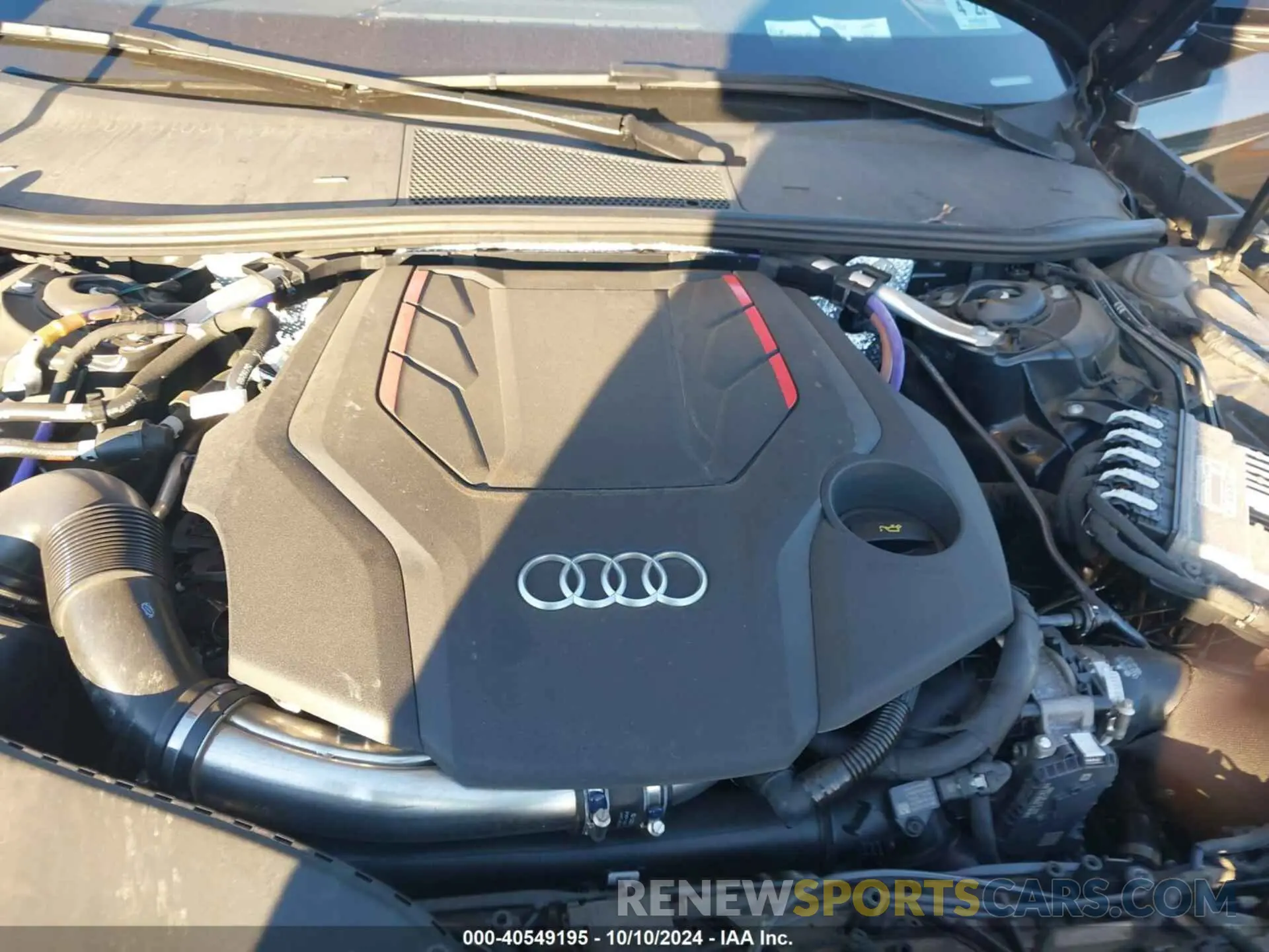 10 Photograph of a damaged car WAUDFBF24NN022224 AUDI S6 2022