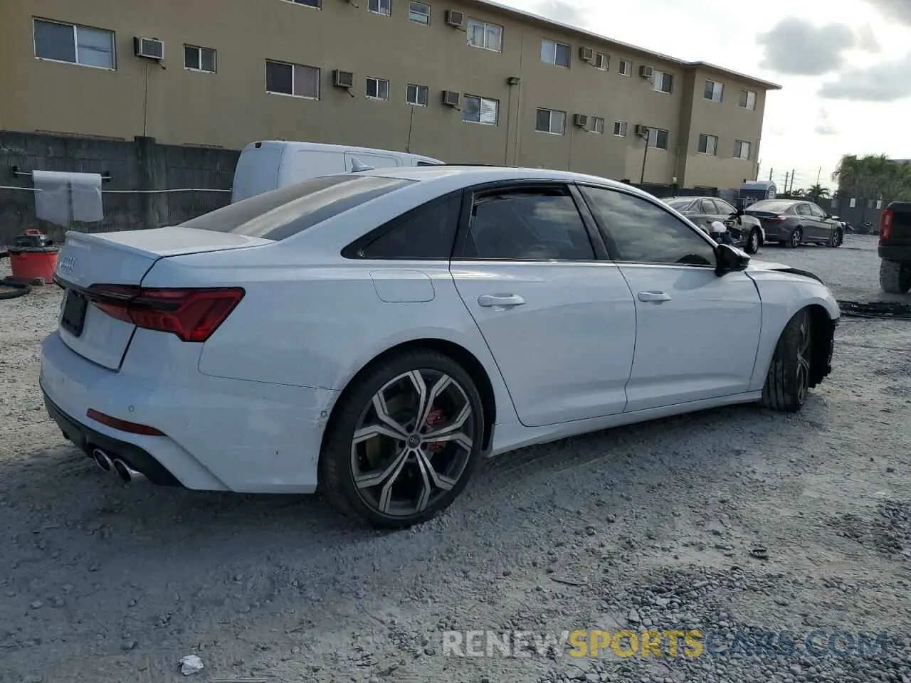 3 Photograph of a damaged car WAUFFBF21SN029314 AUDI S6/RS6 2025