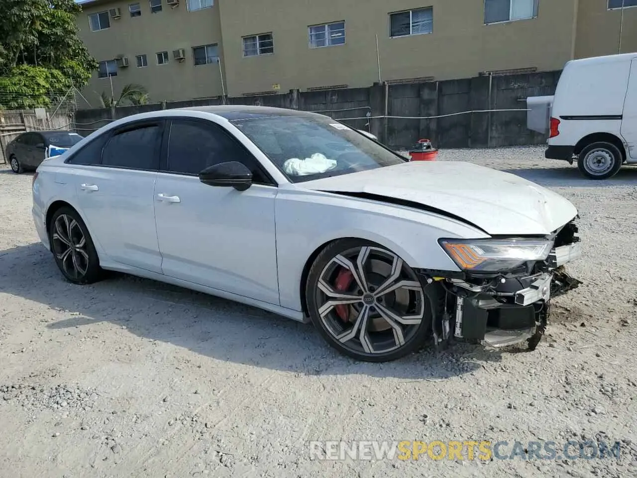 4 Photograph of a damaged car WAUFFBF21SN029314 AUDI S6/RS6 2025