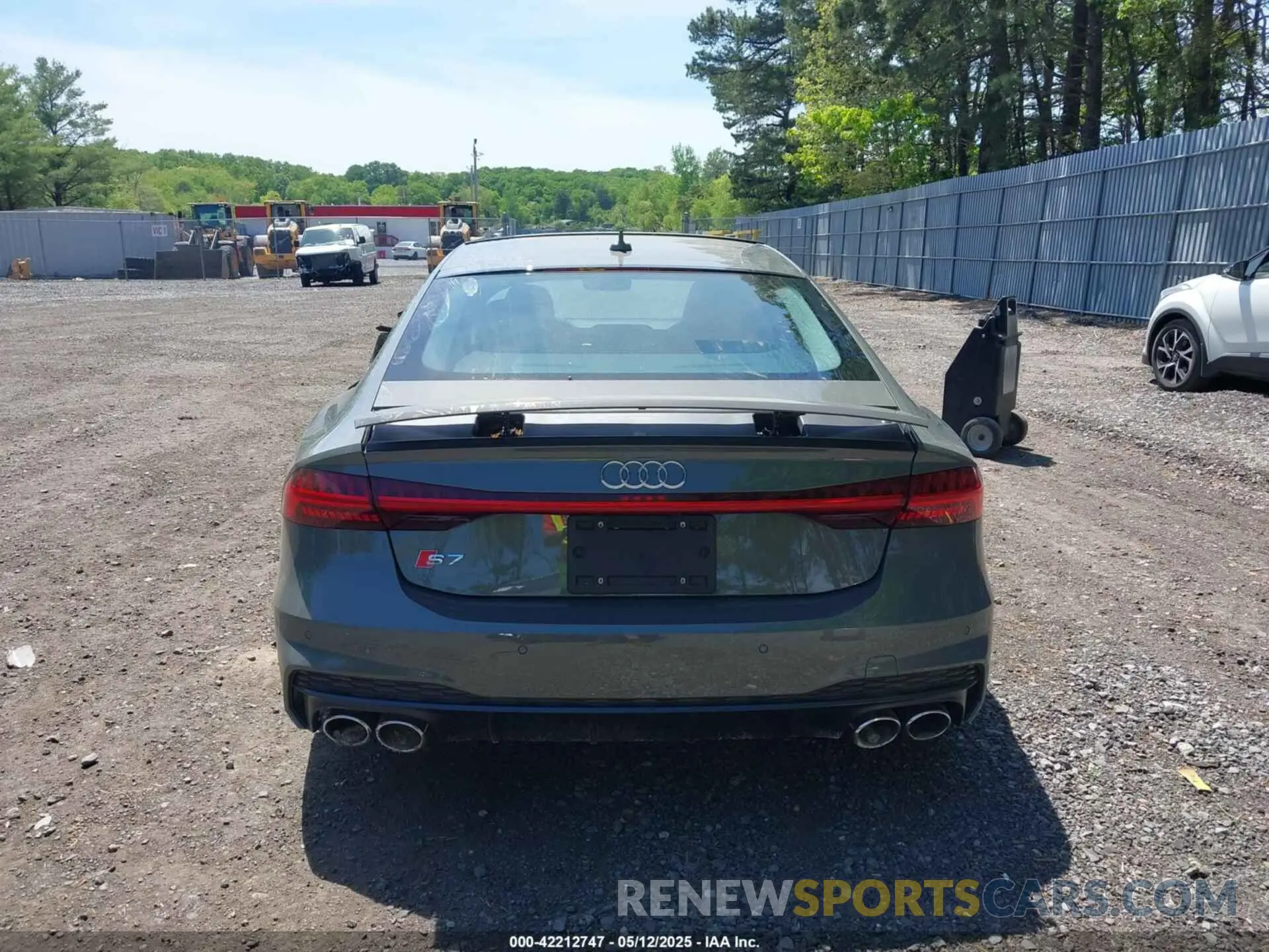 16 Photograph of a damaged car WAURFBF25SN019477 AUDI S7 SPORTBACK 2025