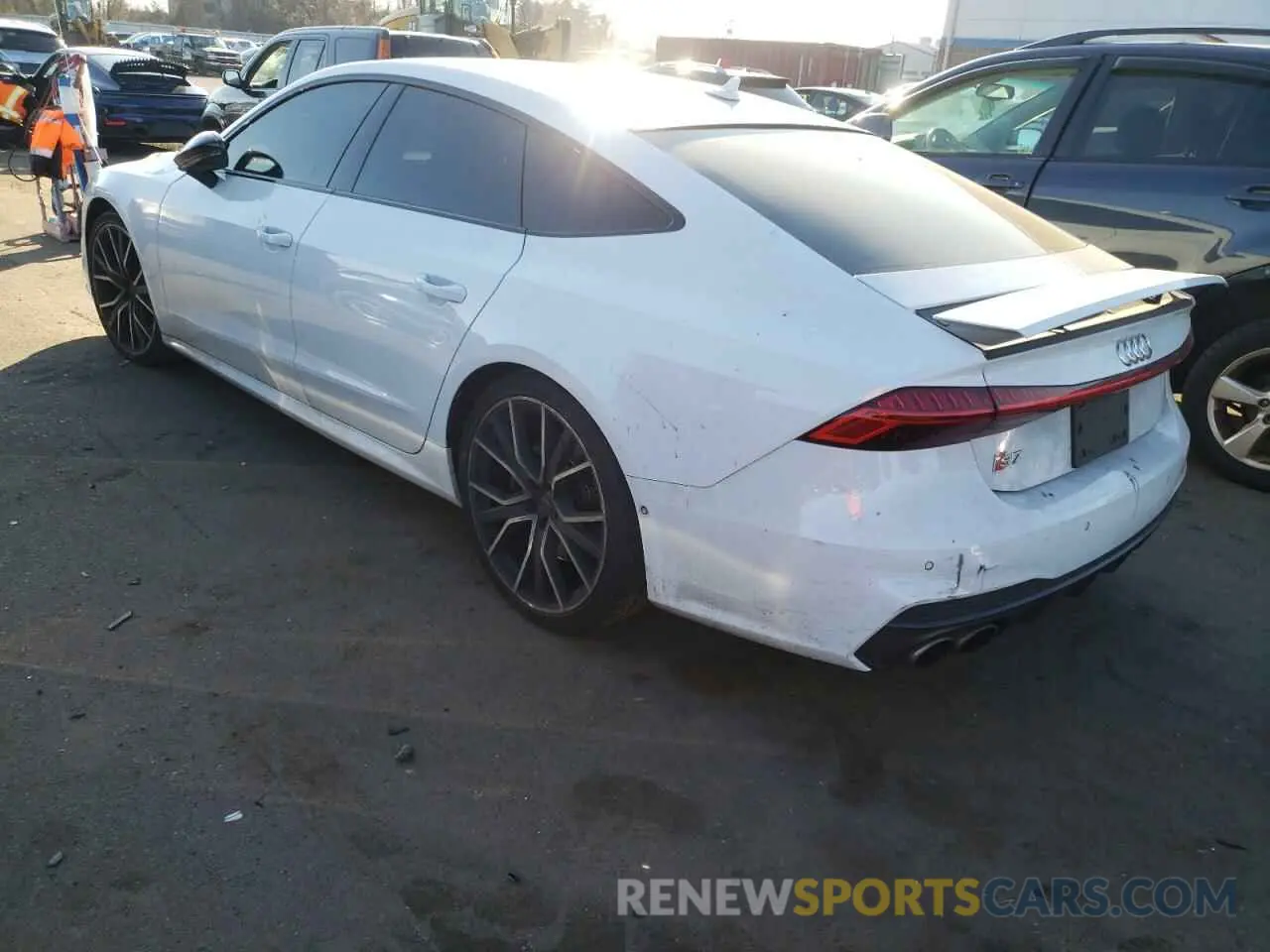2 Photograph of a damaged car WAUSFAF22LN017182 AUDI S7/RS7 2020