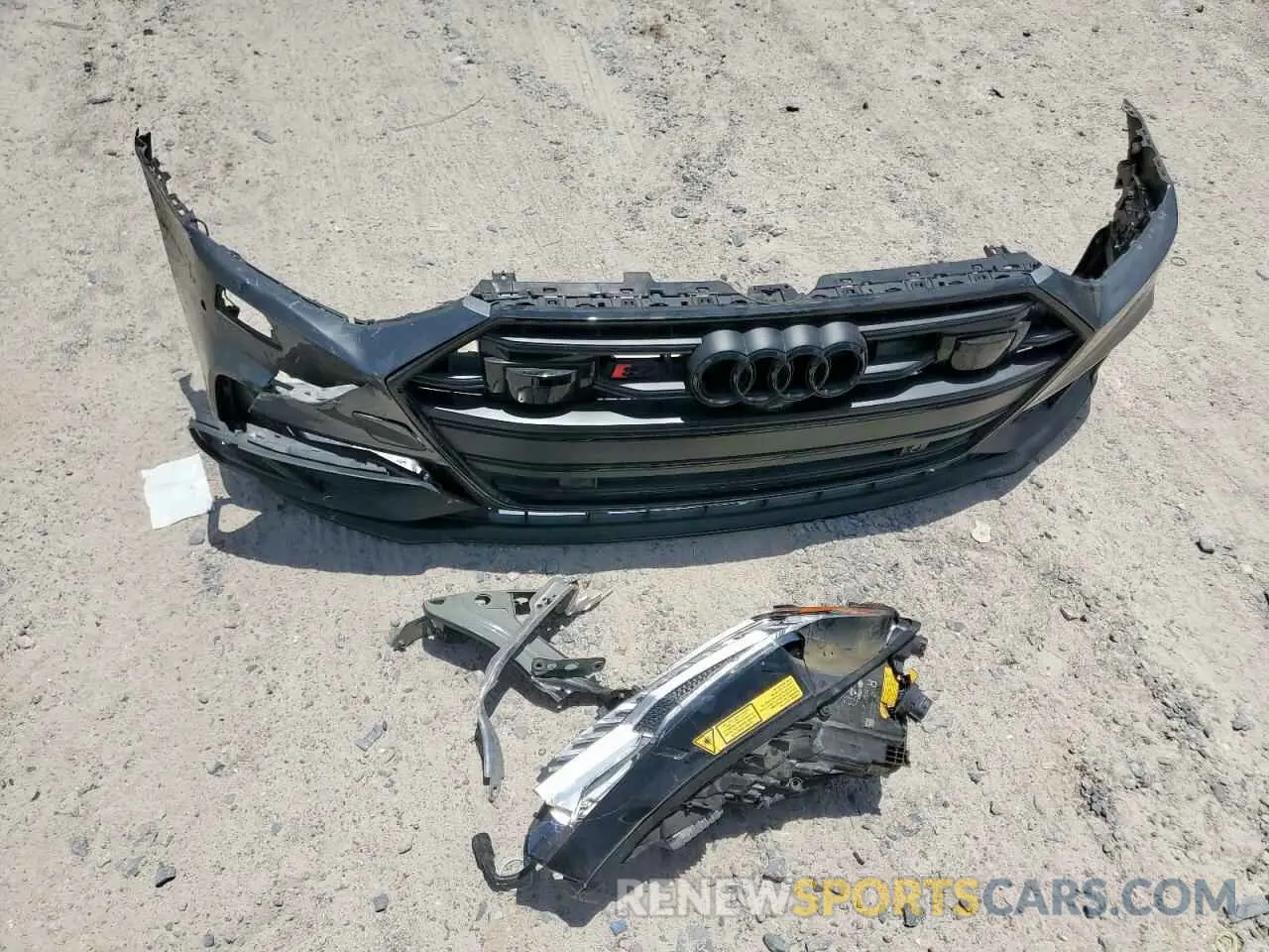 12 Photograph of a damaged car WAUSFBF25MN079151 AUDI S7/RS7 2021
