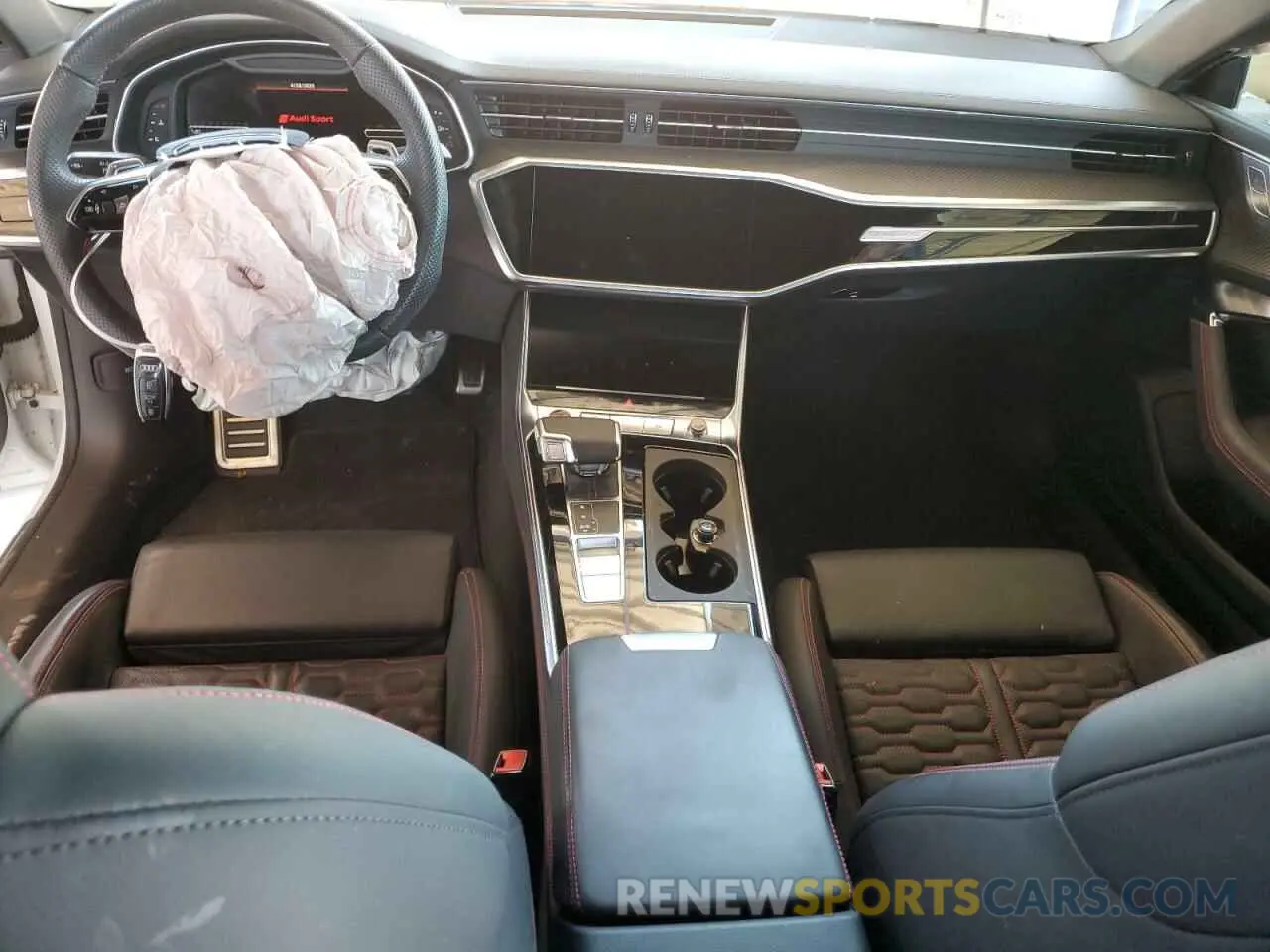 8 Photograph of a damaged car WUAPCBF27NN902149 AUDI S7/RS7 2022