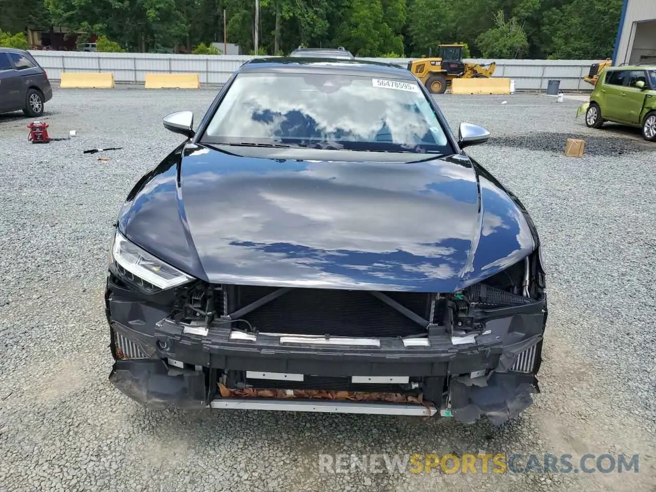5 Photograph of a damaged car WAU8SAF87LN001957 AUDI S8 2020
