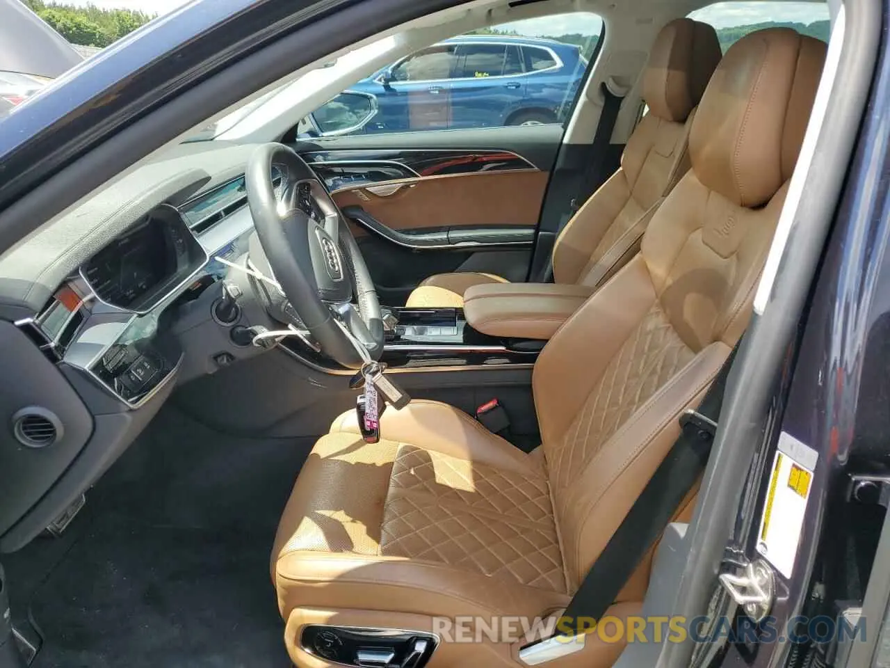 7 Photograph of a damaged car WAU8SAF87LN001957 AUDI S8 2020