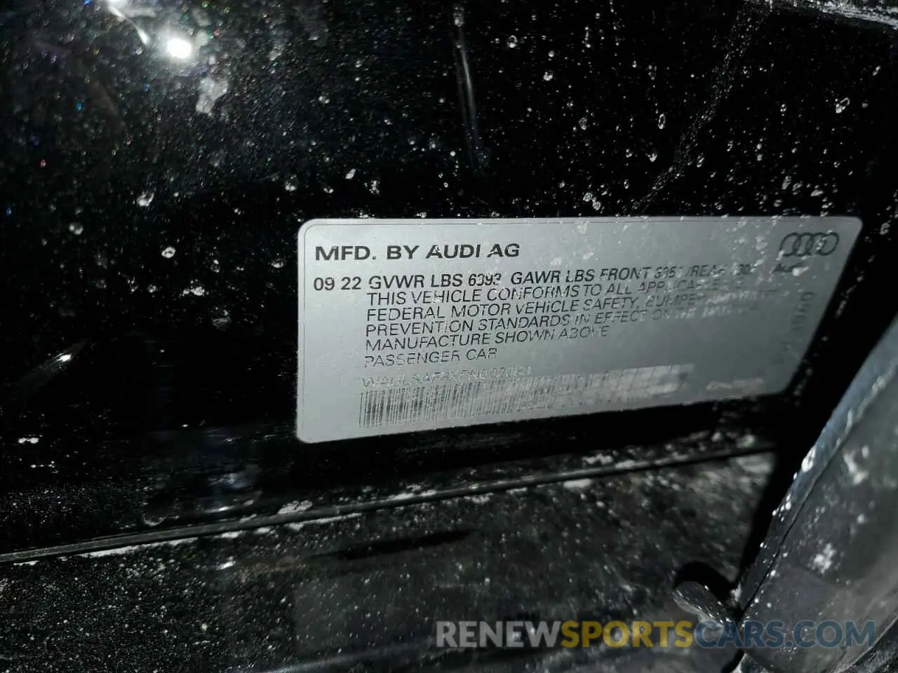 12 Фотография поврежденного автомобиля WAULSAF8XPN002083 AUDI S8 2023