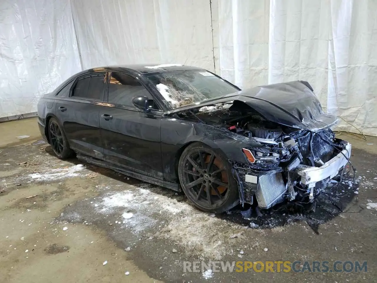 4 Фотография поврежденного автомобиля WAULSAF8XPN002083 AUDI S8 2023