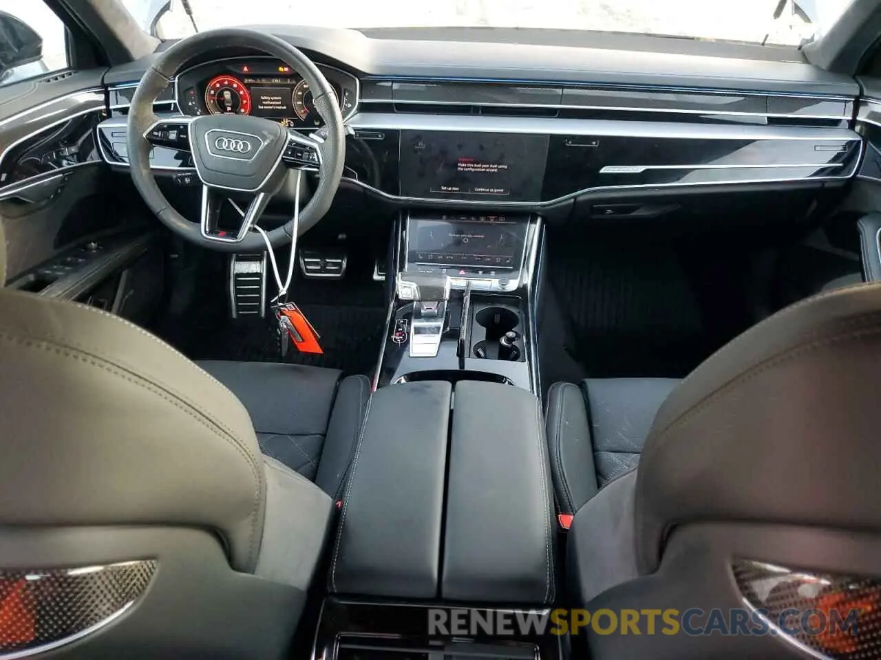 8 Фотография поврежденного автомобиля WAULSBF88RN010711 AUDI S8 2024