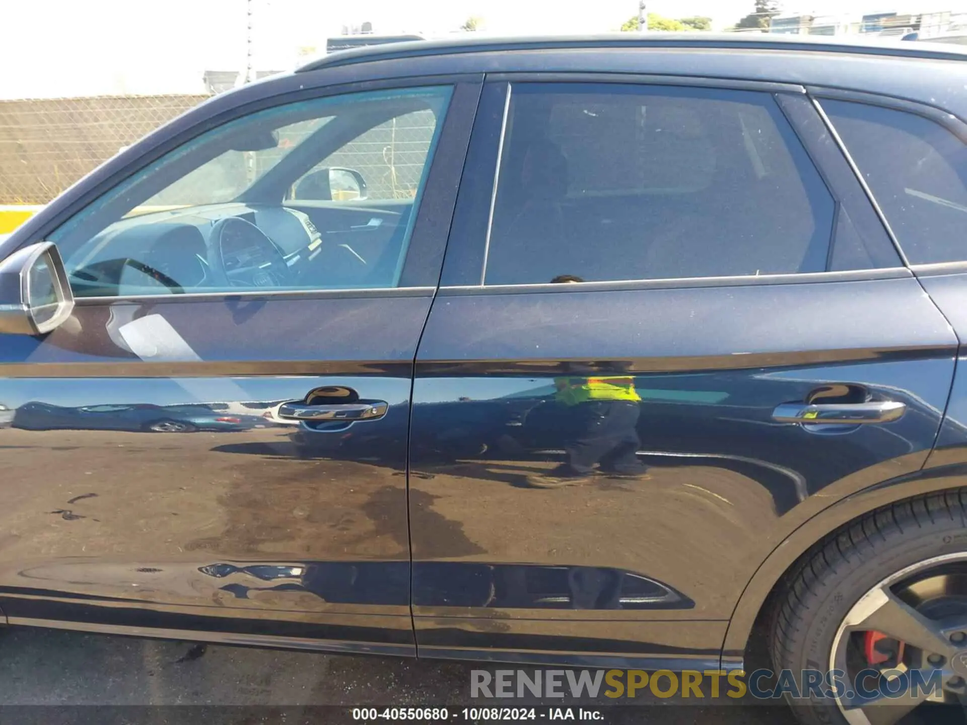 15 Photograph of a damaged car WA1B4AFY0K2002994 AUDI SQ5 2019