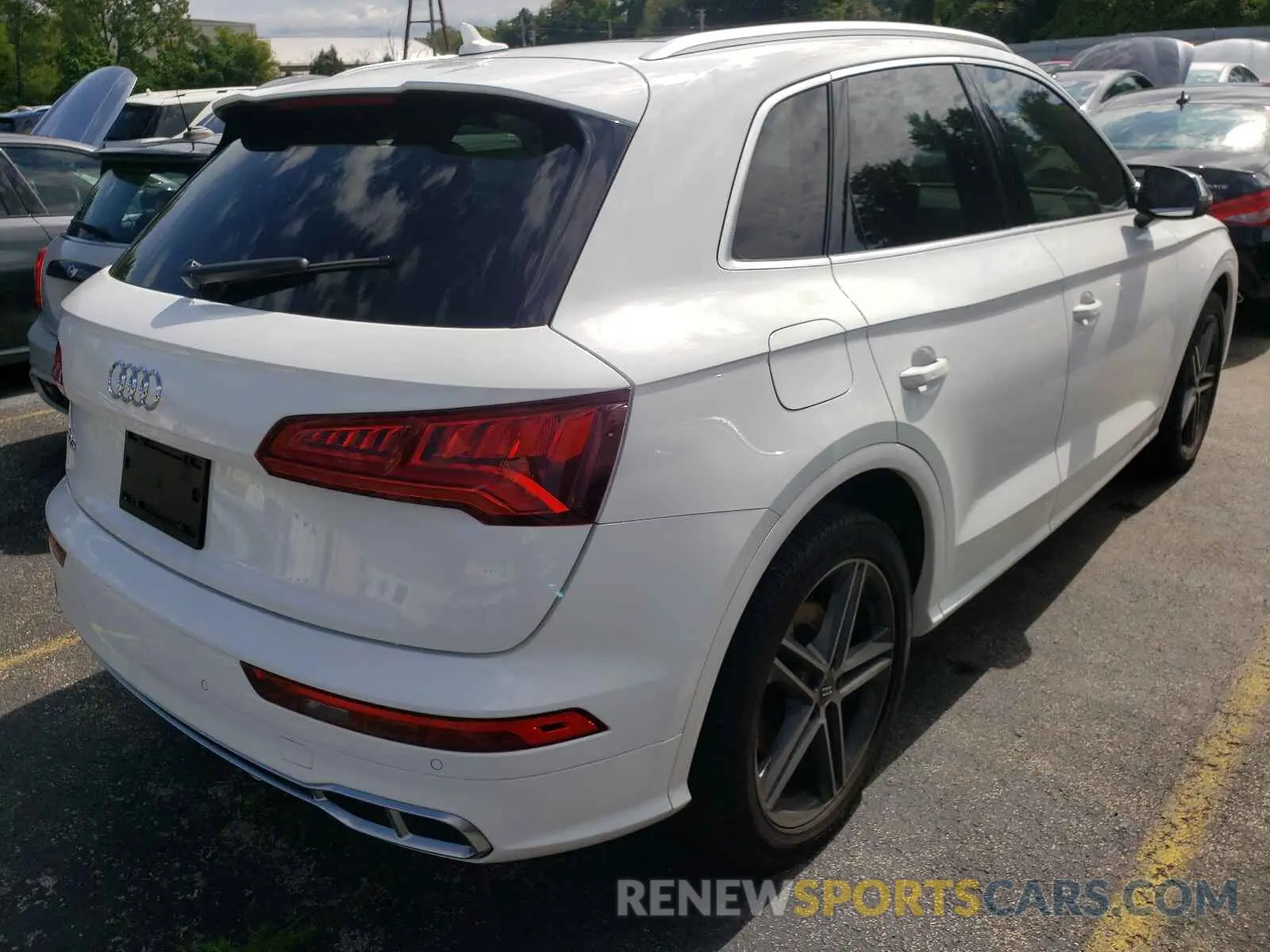 4 Photograph of a damaged car WA1B4AFY0K2071538 AUDI SQ5 2019