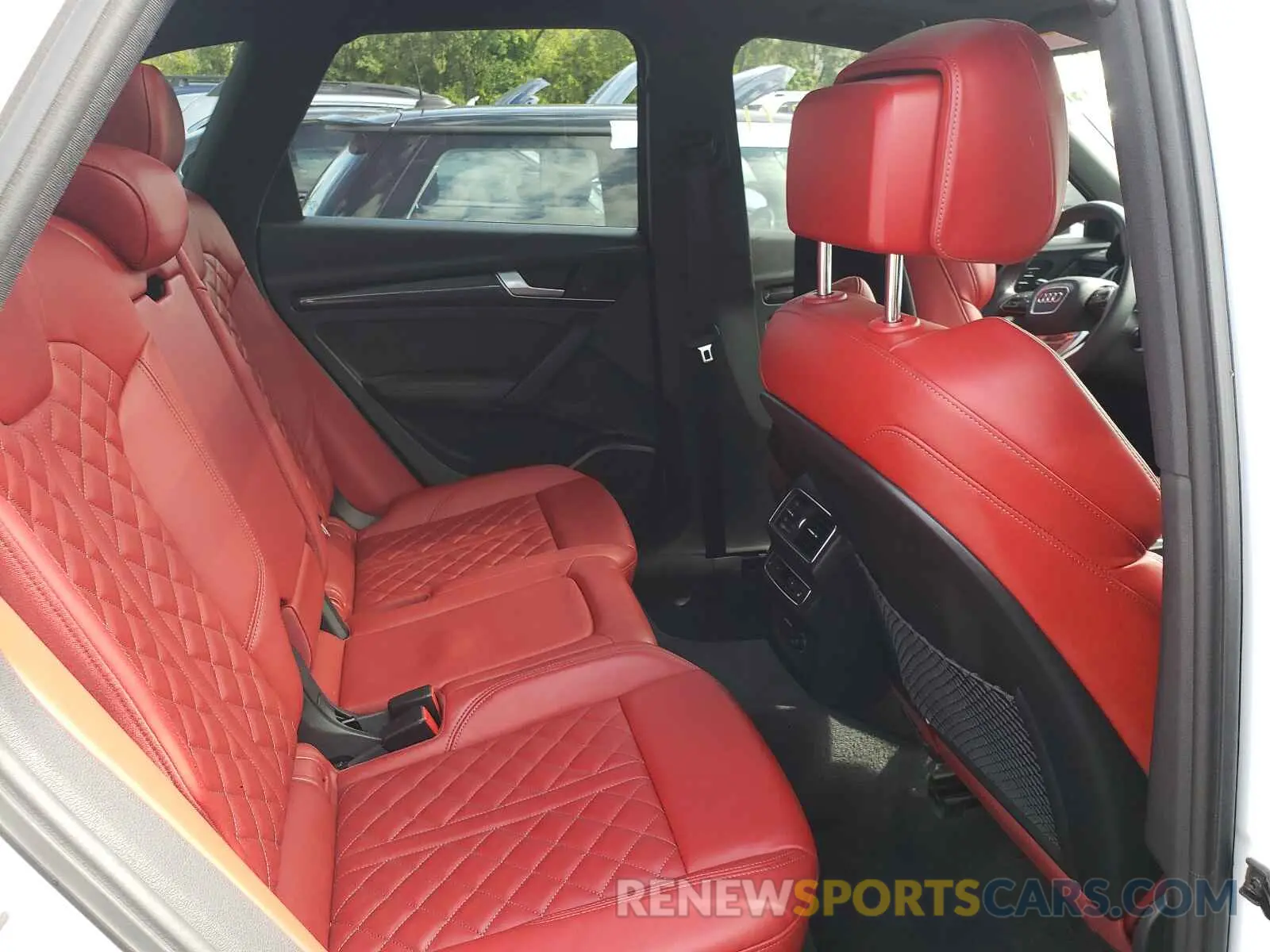 6 Photograph of a damaged car WA1B4AFY0K2071538 AUDI SQ5 2019