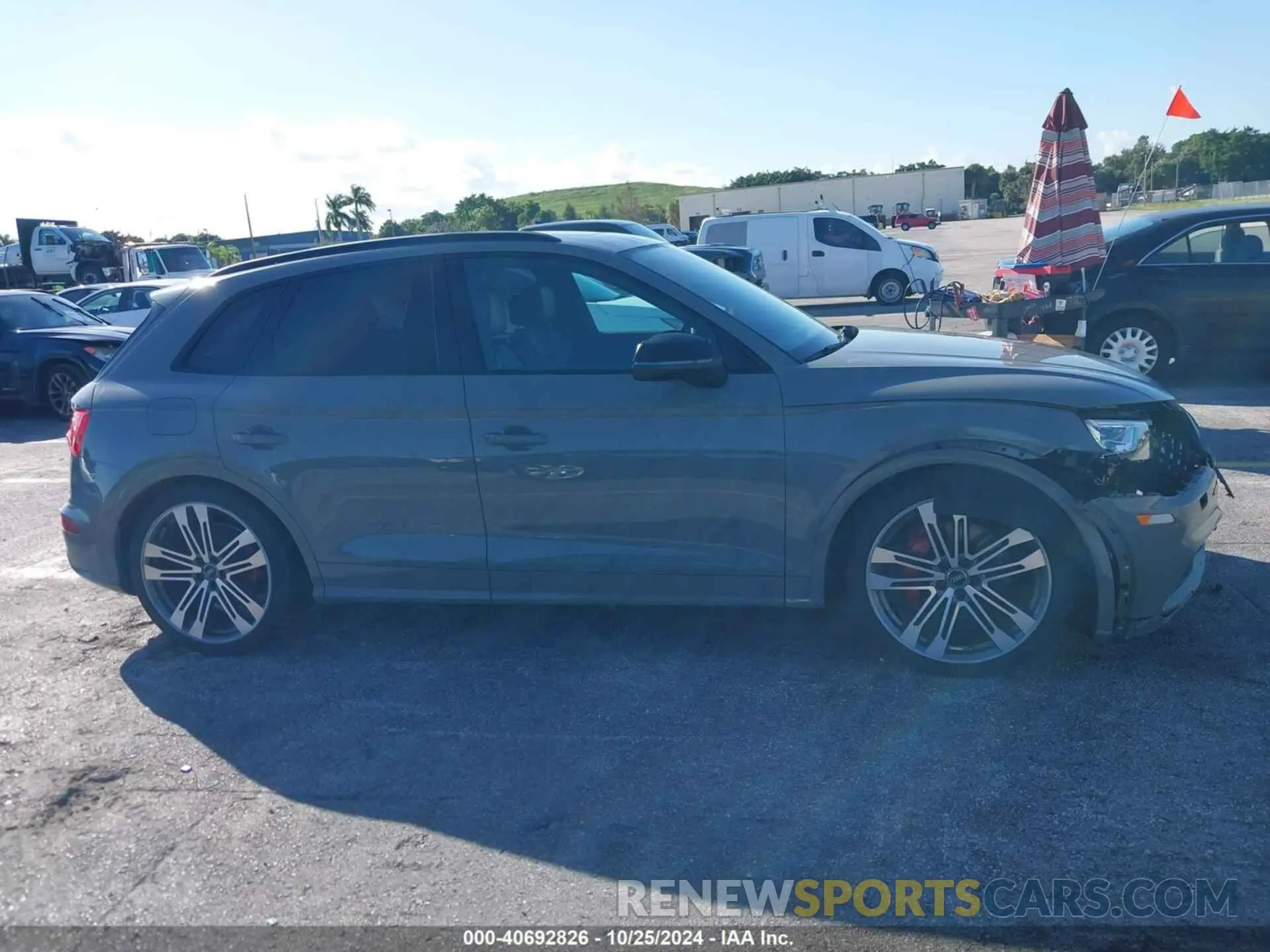 13 Фотография поврежденного автомобиля WA1B4AFY0K2116350 AUDI SQ5 2019