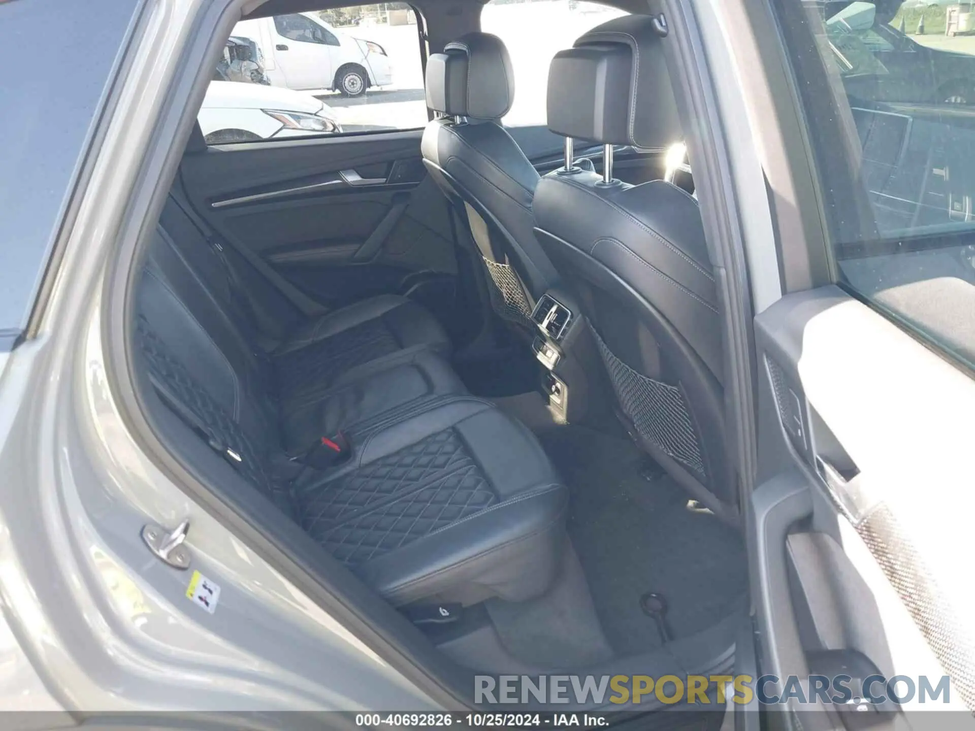 8 Фотография поврежденного автомобиля WA1B4AFY0K2116350 AUDI SQ5 2019