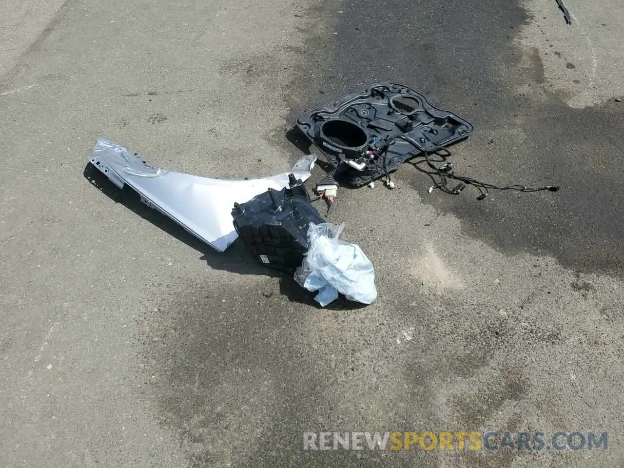 13 Photograph of a damaged car WA1B4AFY2K2131402 AUDI SQ5 2019