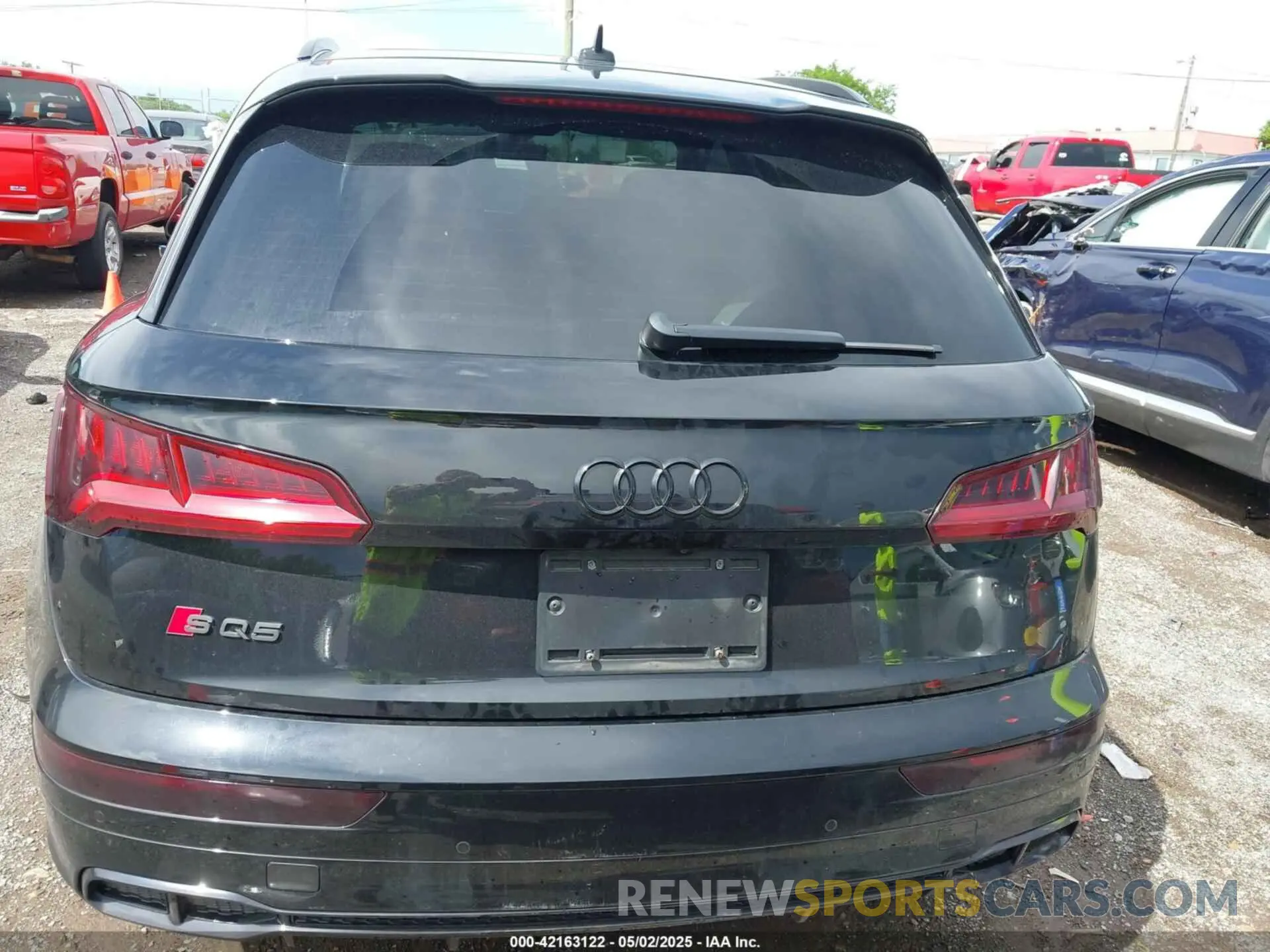 16 Фотография поврежденного автомобиля WA1B4AFY4K2070490 AUDI SQ5 2019