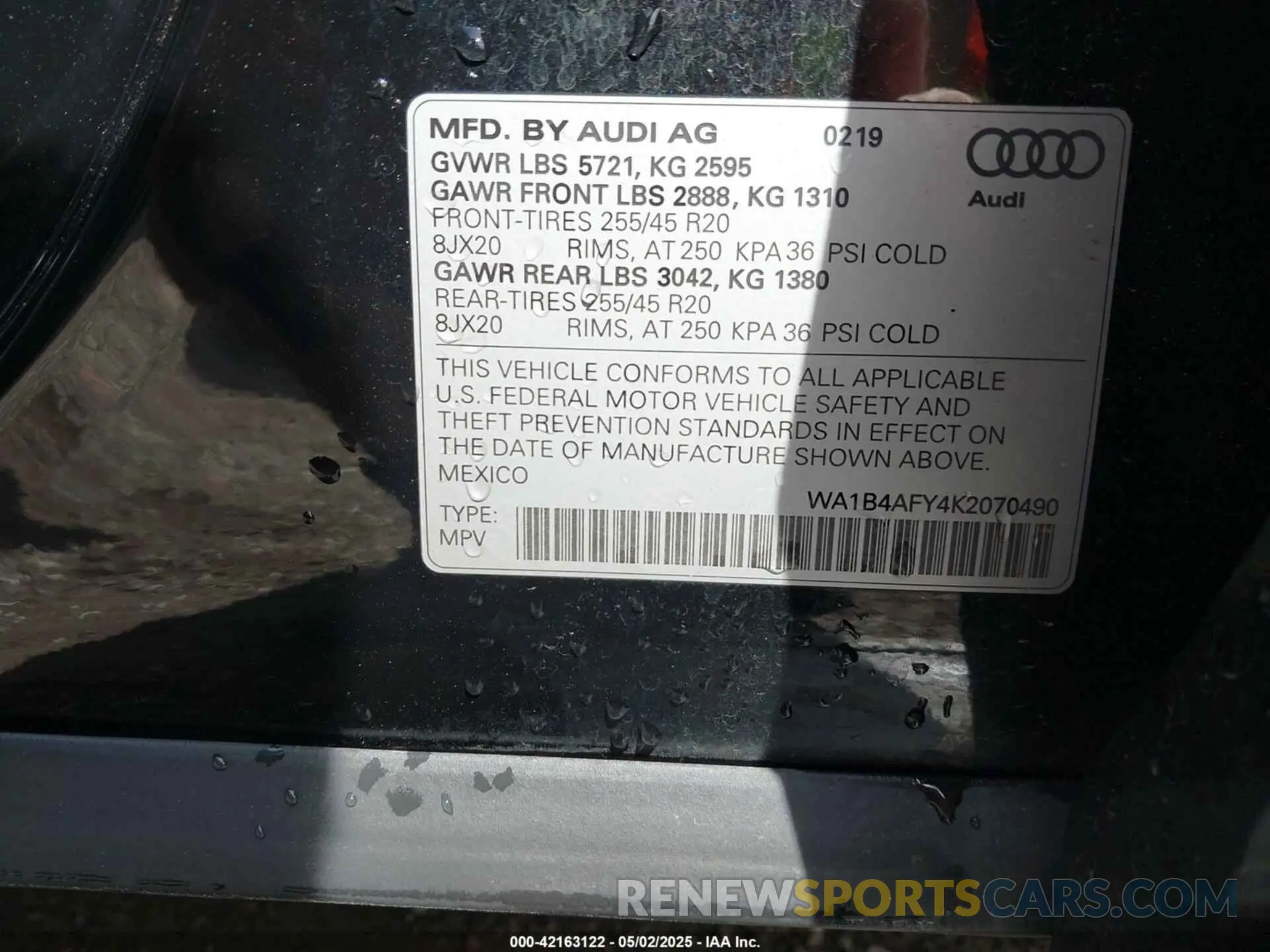 9 Фотография поврежденного автомобиля WA1B4AFY4K2070490 AUDI SQ5 2019