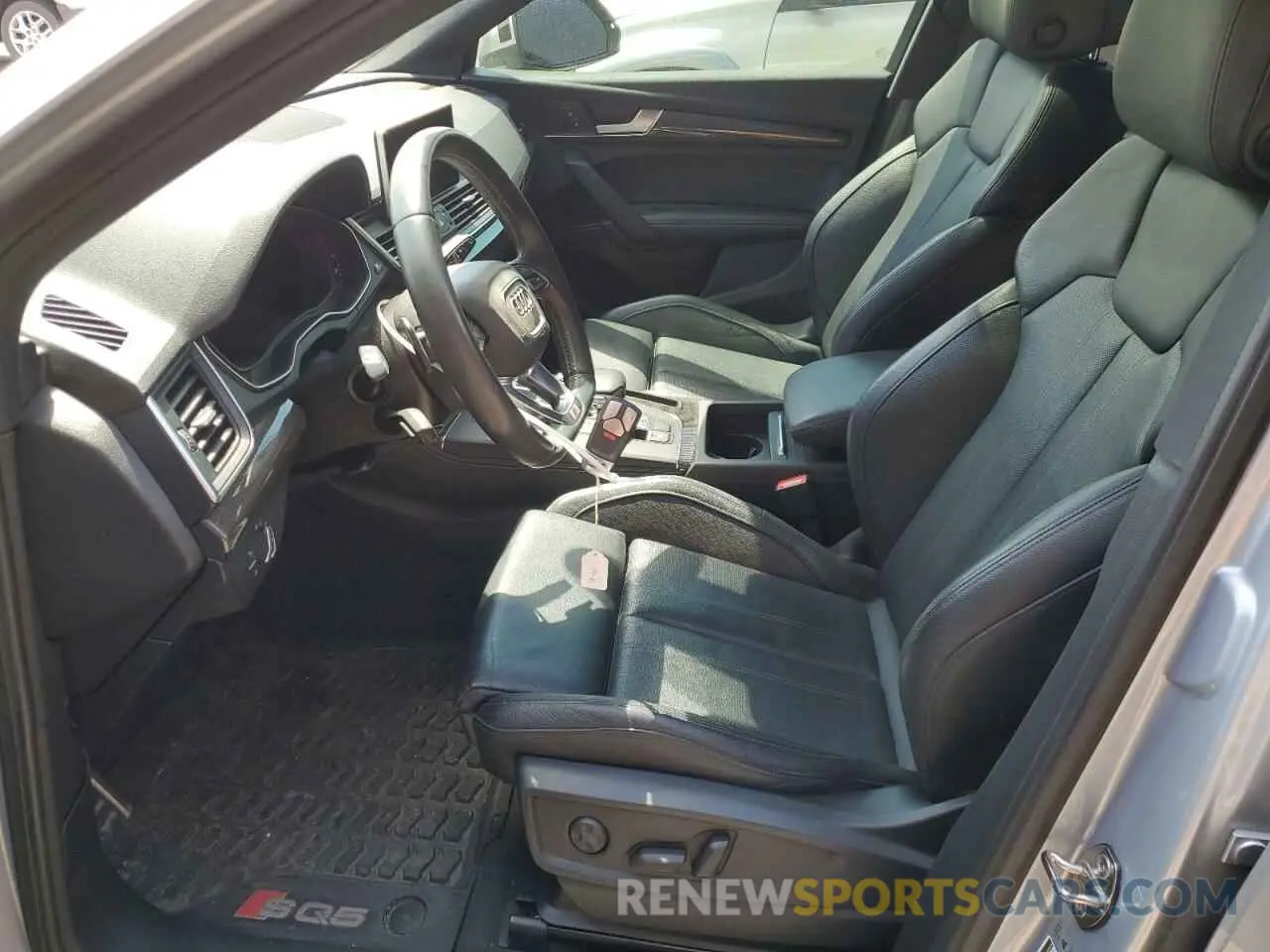 7 Photograph of a damaged car WA1B4AFY5K2001078 AUDI SQ5 2019