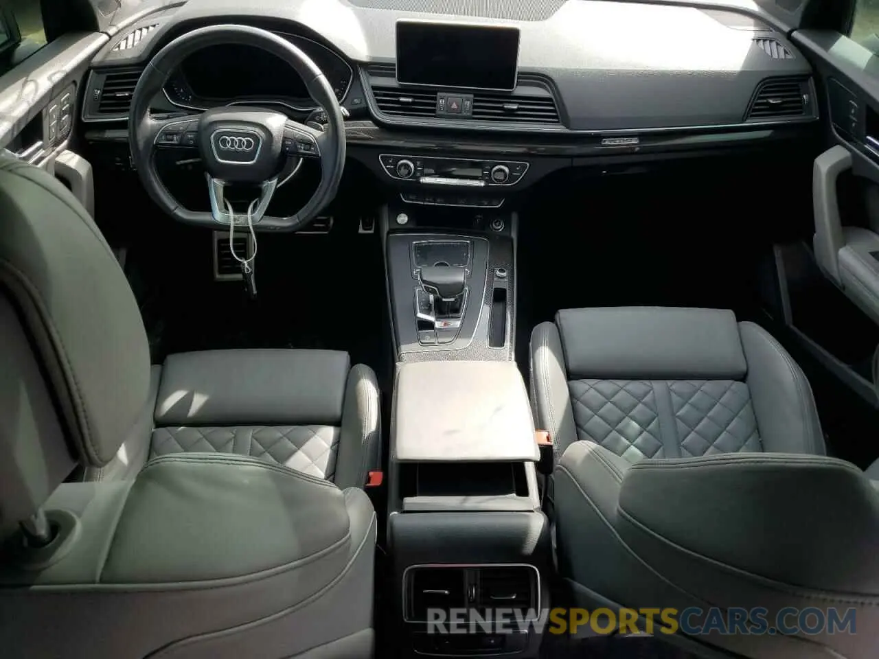 8 Photograph of a damaged car WA1B4AFY5K2024697 AUDI SQ5 2019