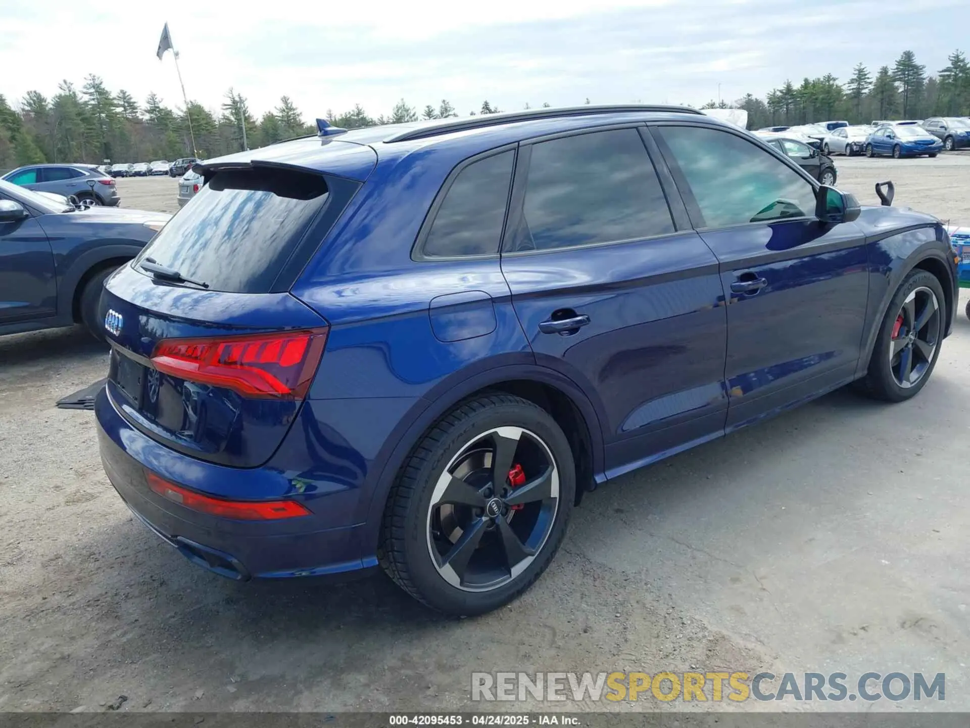 4 Фотография поврежденного автомобиля WA1B4AFY7K2091687 AUDI SQ5 2019