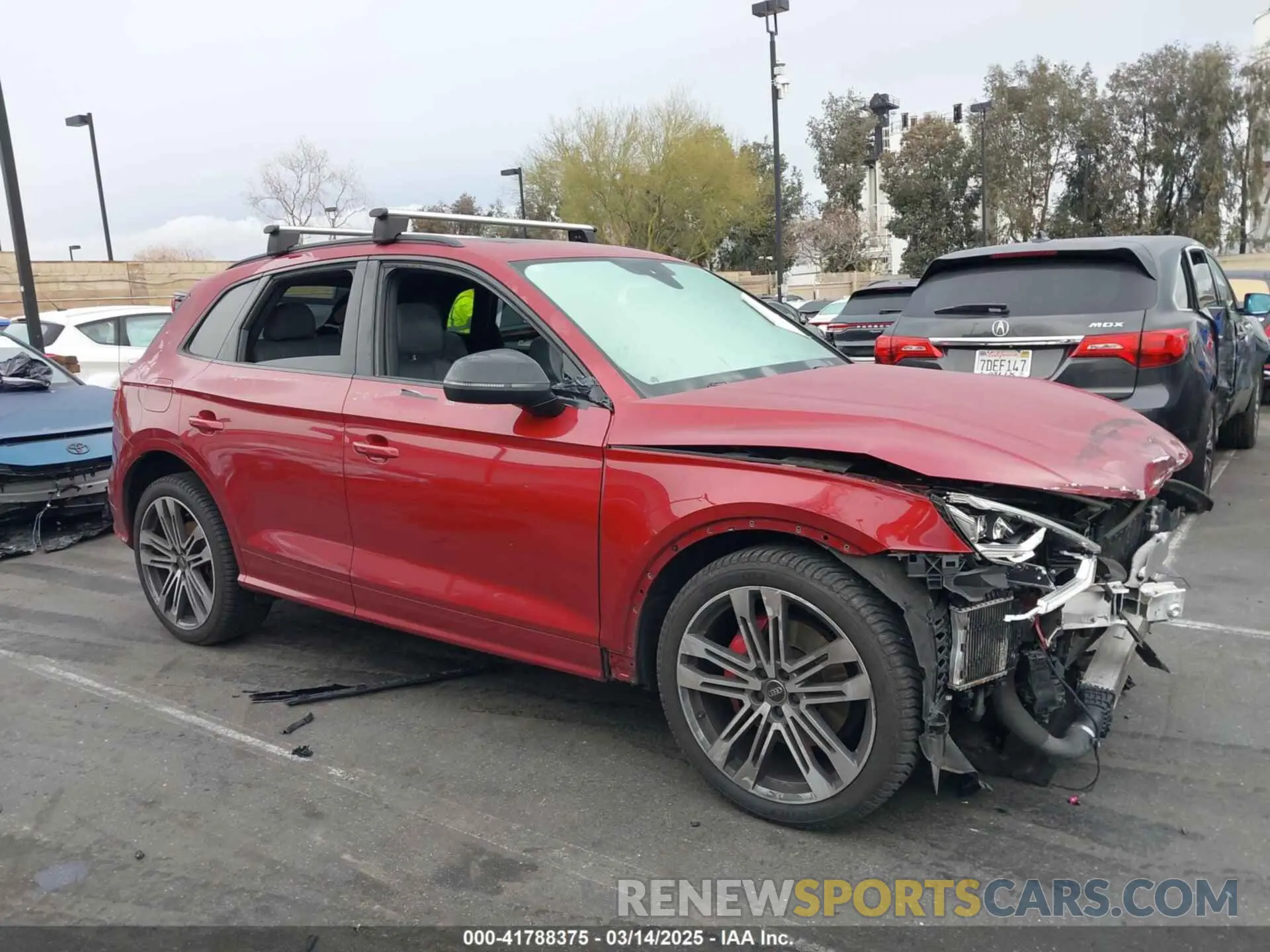 14 Photograph of a damaged car WA1B4AFY8K2004346 AUDI SQ5 2019