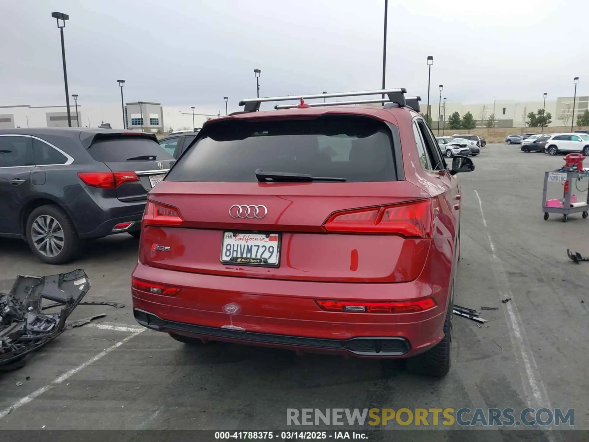 17 Photograph of a damaged car WA1B4AFY8K2004346 AUDI SQ5 2019