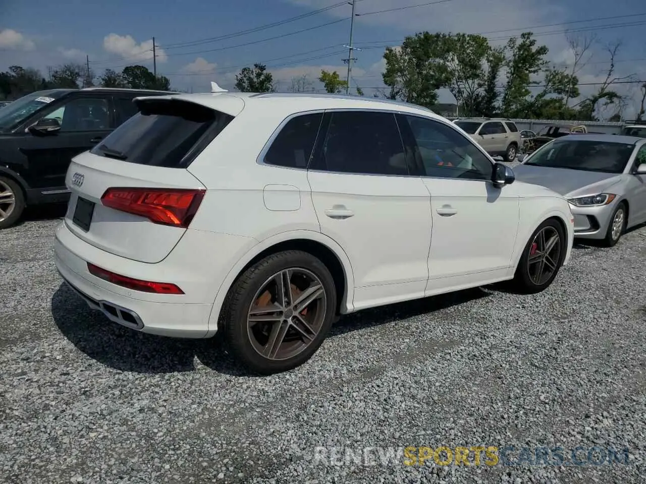 3 Photograph of a damaged car WA1B4AFY8K2078401 AUDI SQ5 2019