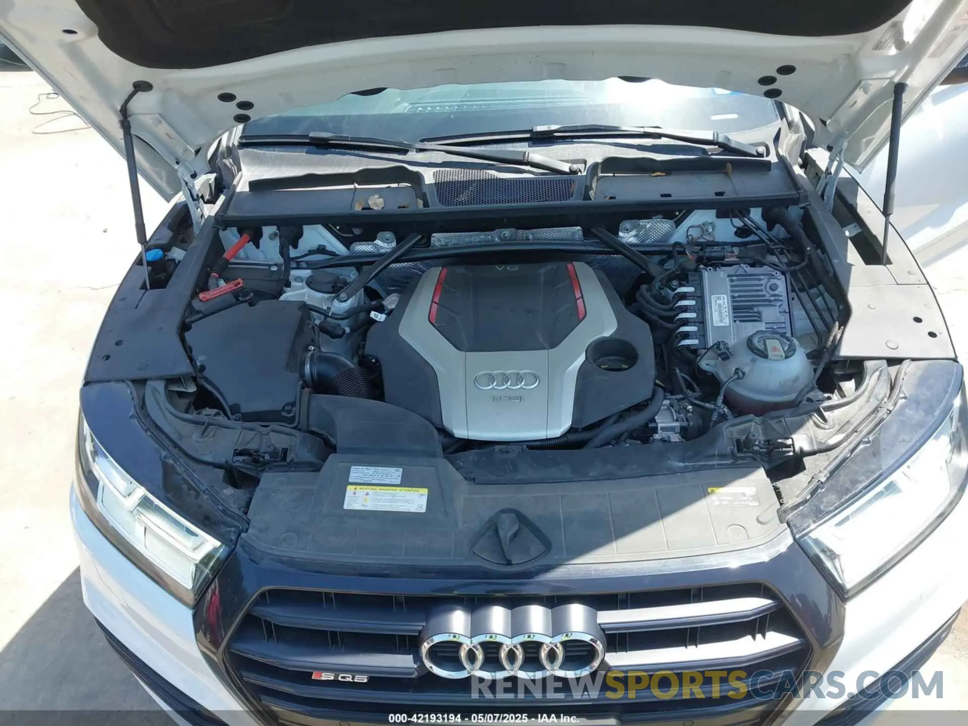 10 Photograph of a damaged car WA1B4AFY8K2107525 AUDI SQ5 2019