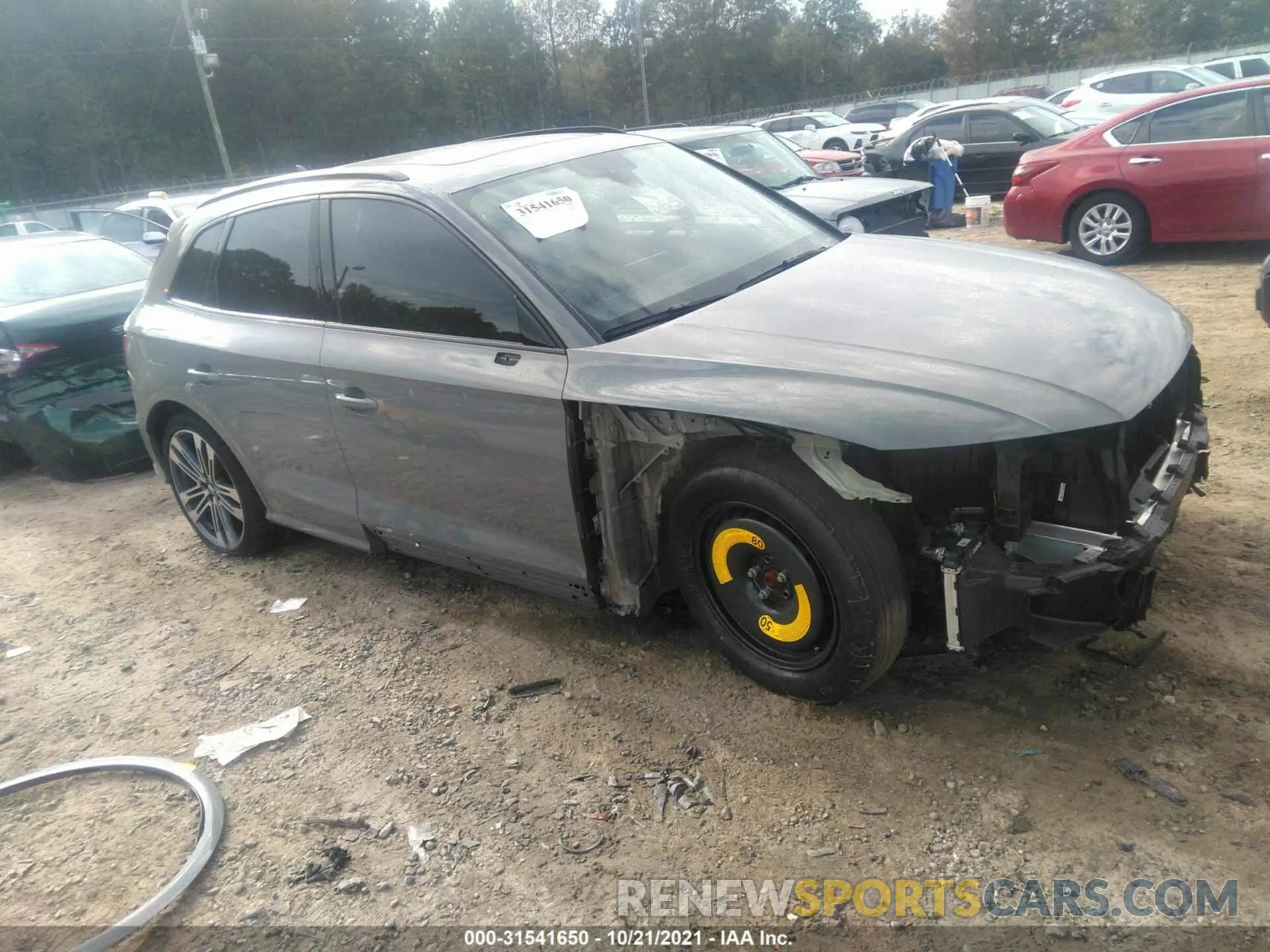 1 Фотография поврежденного автомобиля WA1B4BFY3K2111648 AUDI SQ5 2019