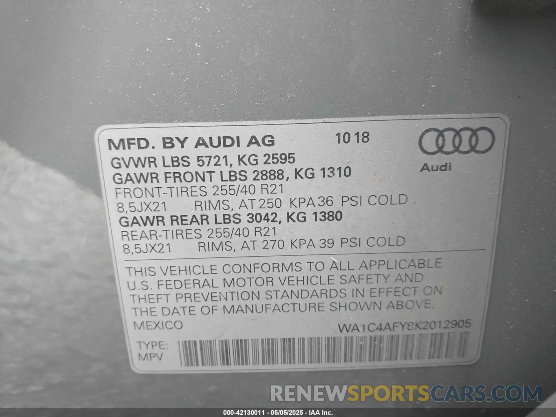 9 Photograph of a damaged car WA1C4AFY8K2012905 AUDI SQ5 2019