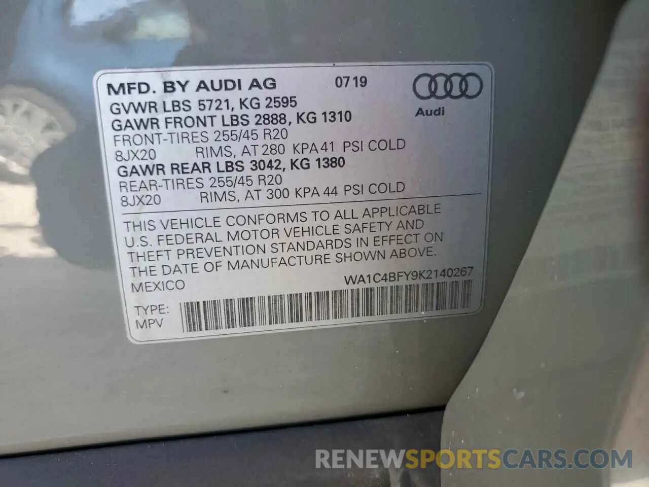 14 Photograph of a damaged car WA1C4BFY9K2140267 AUDI SQ5 2019