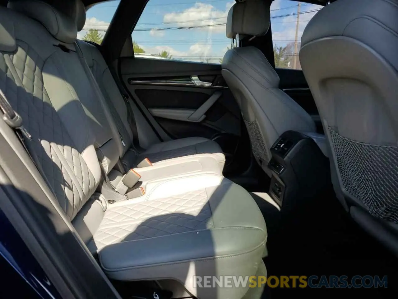 11 Photograph of a damaged car WA1B4AFY0L2022521 AUDI SQ5 2020