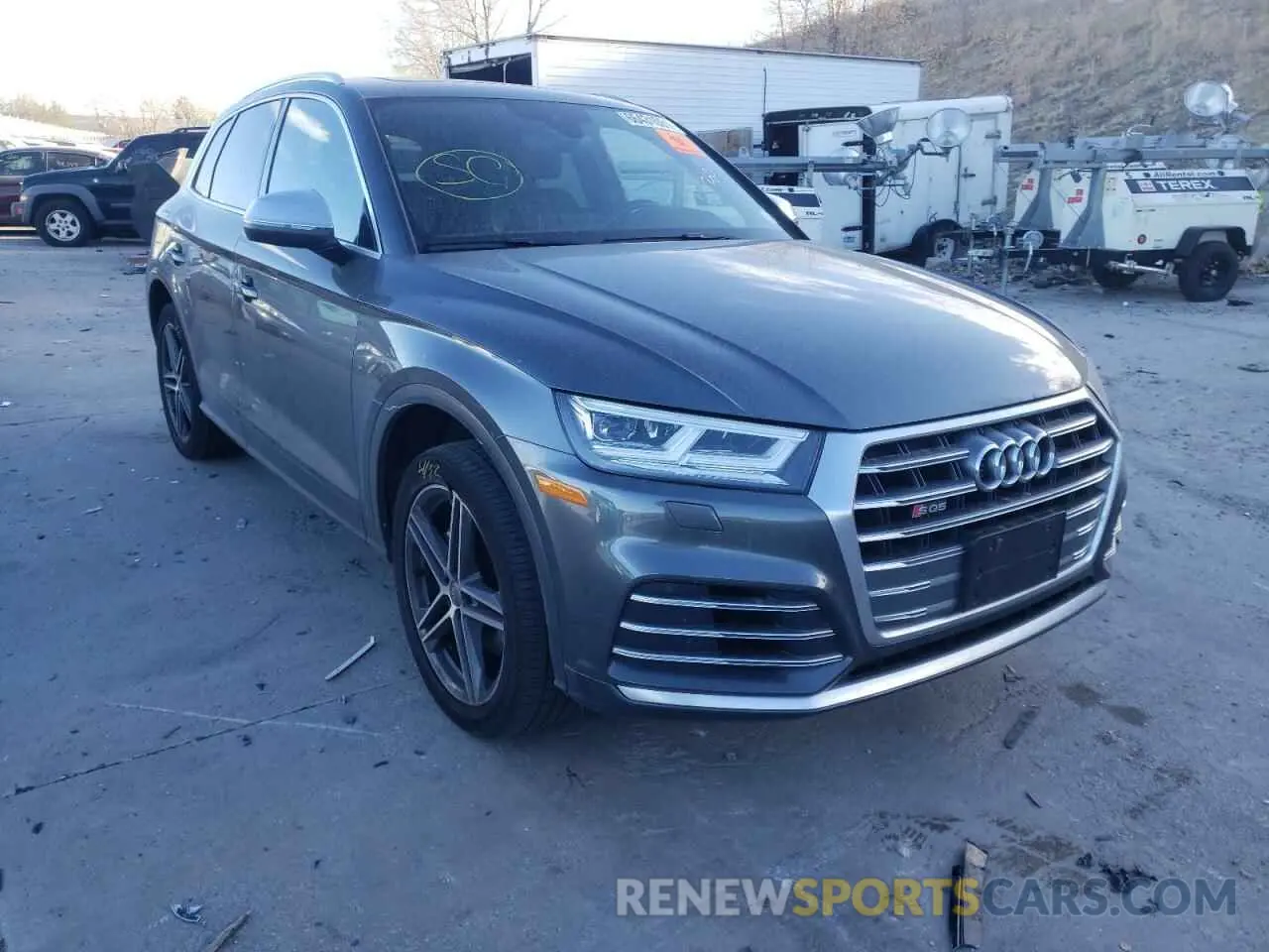1 Photograph of a damaged car WA1B4AFY0L2044521 AUDI SQ5 2020