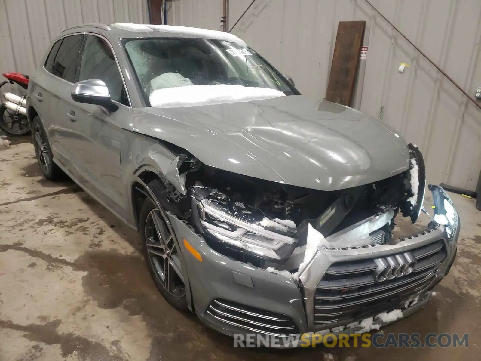 1 Photograph of a damaged car WA1B4AFY2L2030281 AUDI SQ5 2020