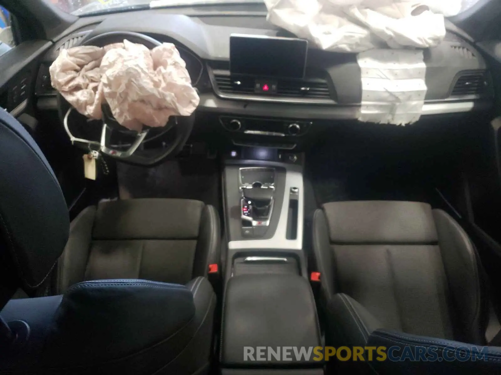 9 Photograph of a damaged car WA1B4AFY2L2030281 AUDI SQ5 2020
