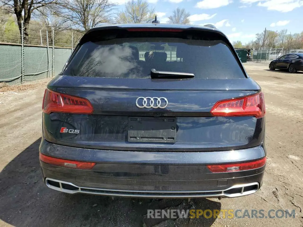 6 Photograph of a damaged car WA1B4AFY3L2016244 AUDI SQ5 2020