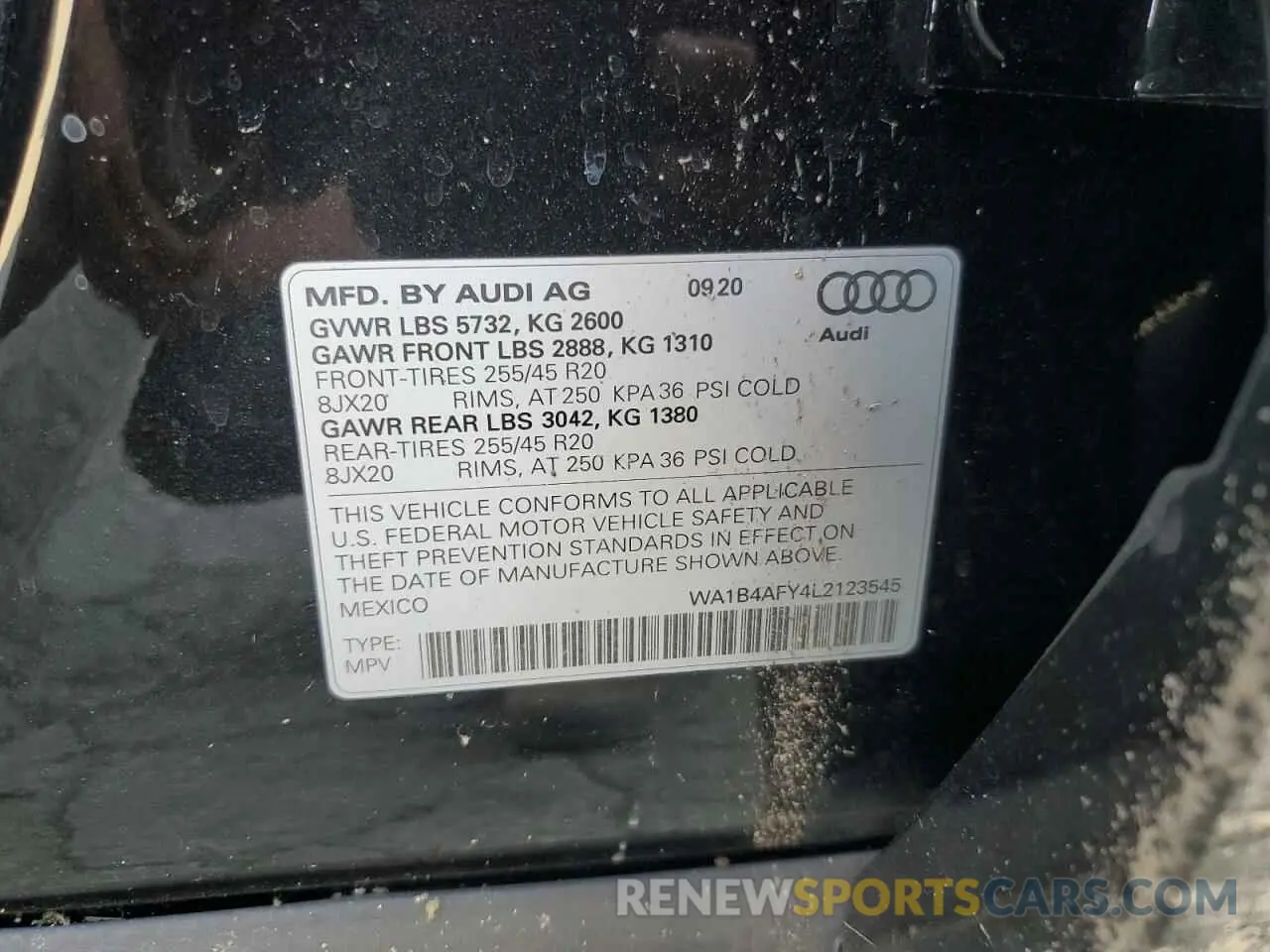 13 Photograph of a damaged car WA1B4AFY4L2123545 AUDI SQ5 2020