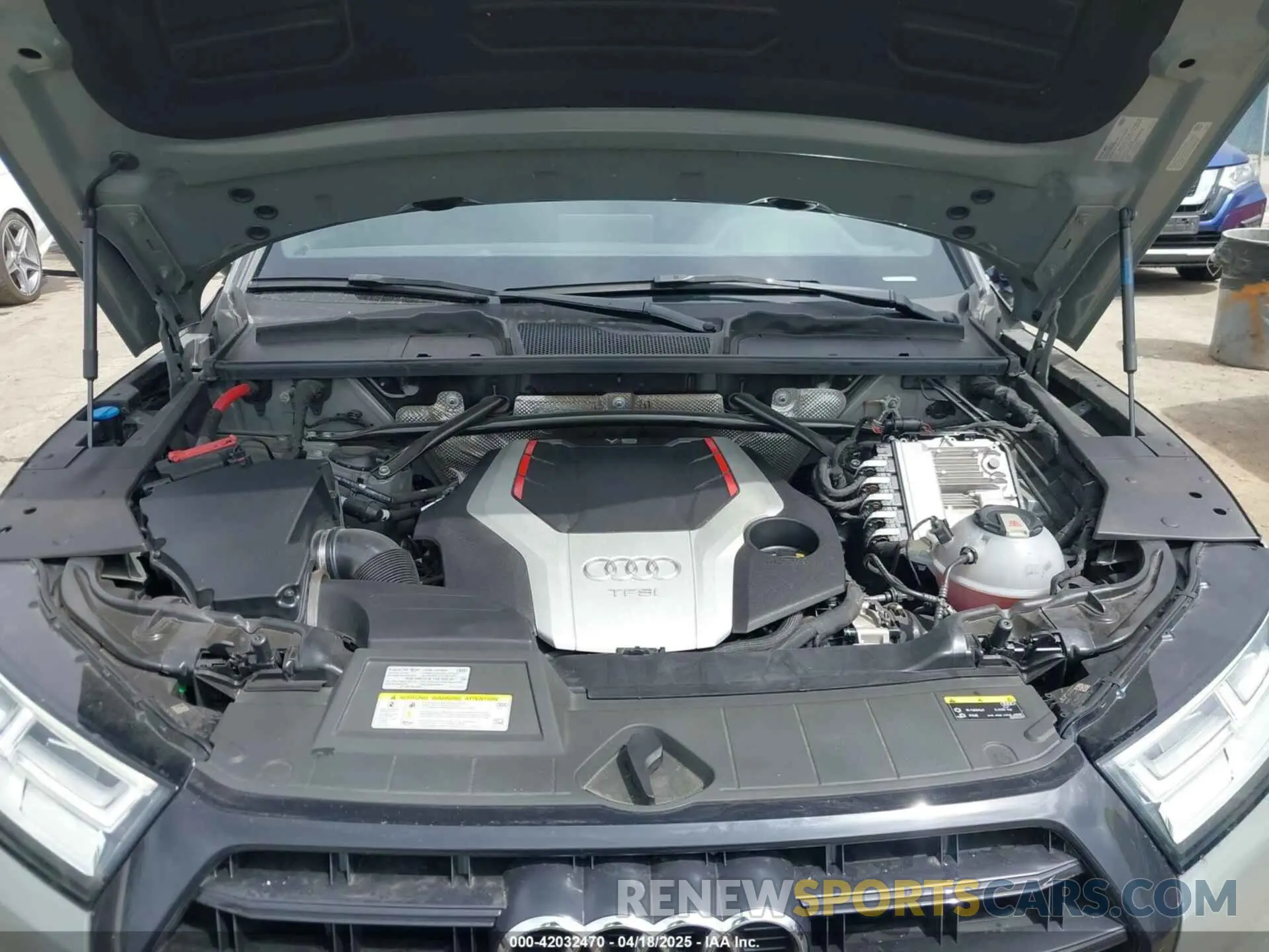 10 Фотография поврежденного автомобиля WA1B4AFY5L2008677 AUDI SQ5 2020