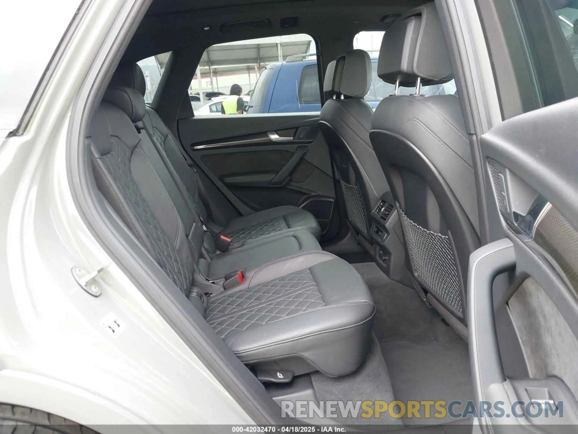 8 Фотография поврежденного автомобиля WA1B4AFY5L2008677 AUDI SQ5 2020